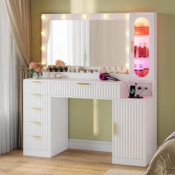 BTHFST Fluted Vanity Desk with Large 31.5" Mirror and Lights, White