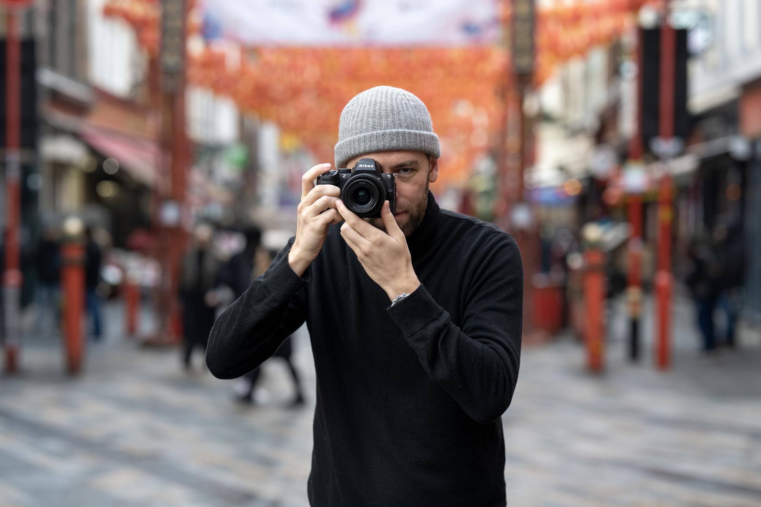 Nikon Z5II + Z 24-70 + Lexar SDXC 128GB, Fotocamera Mirrorless, CMOS FX da 24.5 MP, Pieno Formato, Mirino OLED Quad-VGA EVF, LCD 3.0" Touch, Wi-Fi, BT, Video 4K, Nero [Nital V.I.P.: 6 anni garanzia]