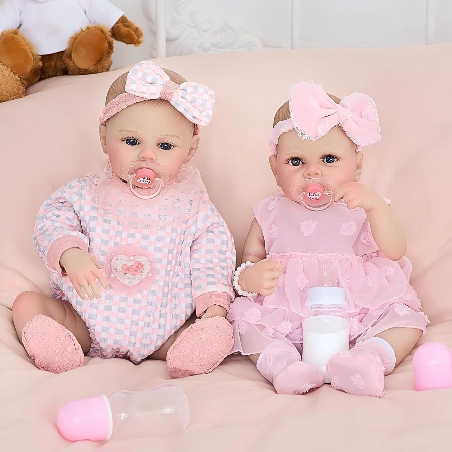 Halloscume 2 Pack Realistic Reborn Baby Dolls, Lifelike Reborn Baby Dolls, Silicone Soft Real Life Girls with Accessories and Gift Box, Gift for 3+ Year Old Kids, Collection (20inch,Sophia and Mia)