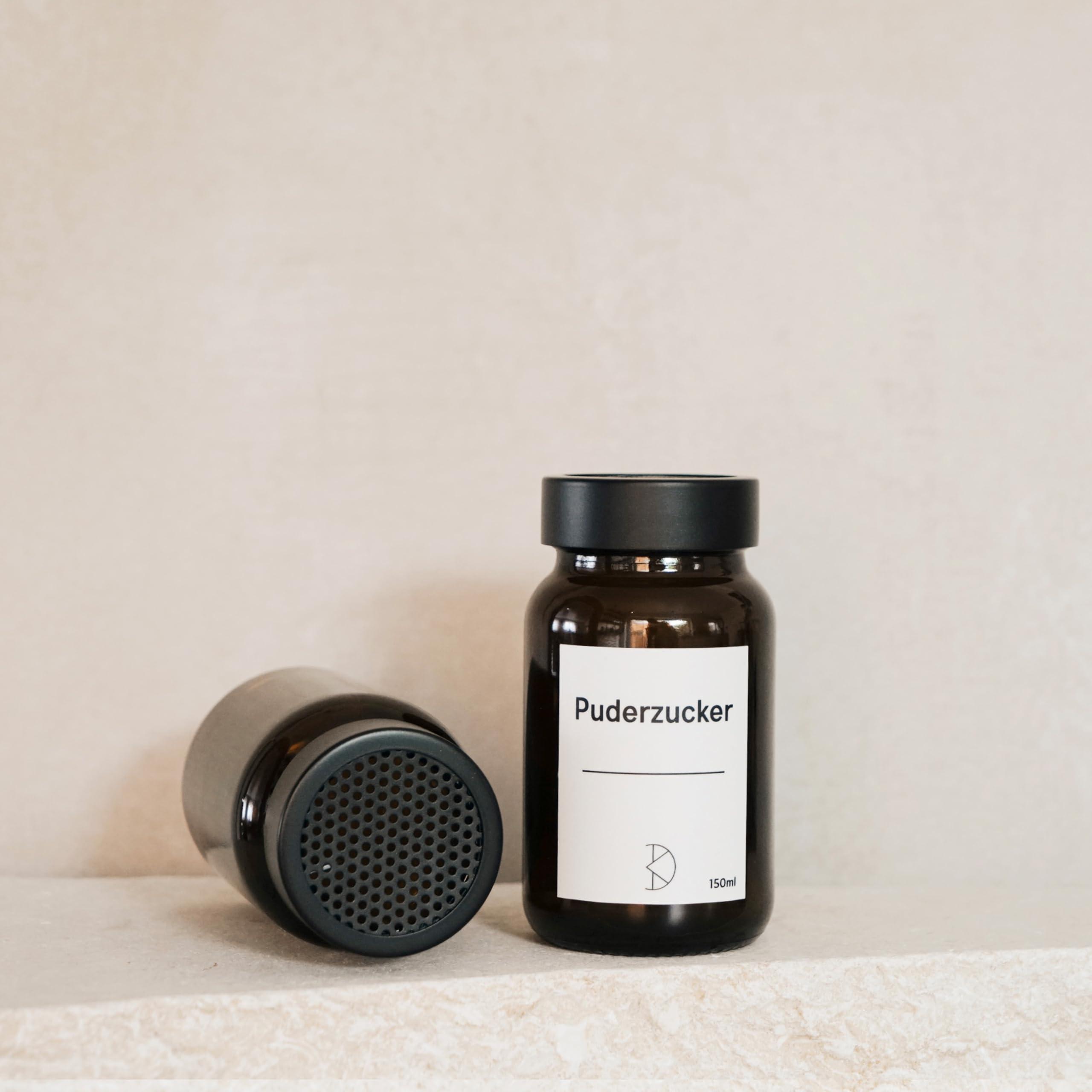 Kakao und Puderzucker Streuer Braunglas mit Edelstahlaufsatz - Kakaopulver, Zimt und Staubzucker Dosierer - Kakaostreuer 150ml - Pulverstreuer 2 Stück mit Aufklebern