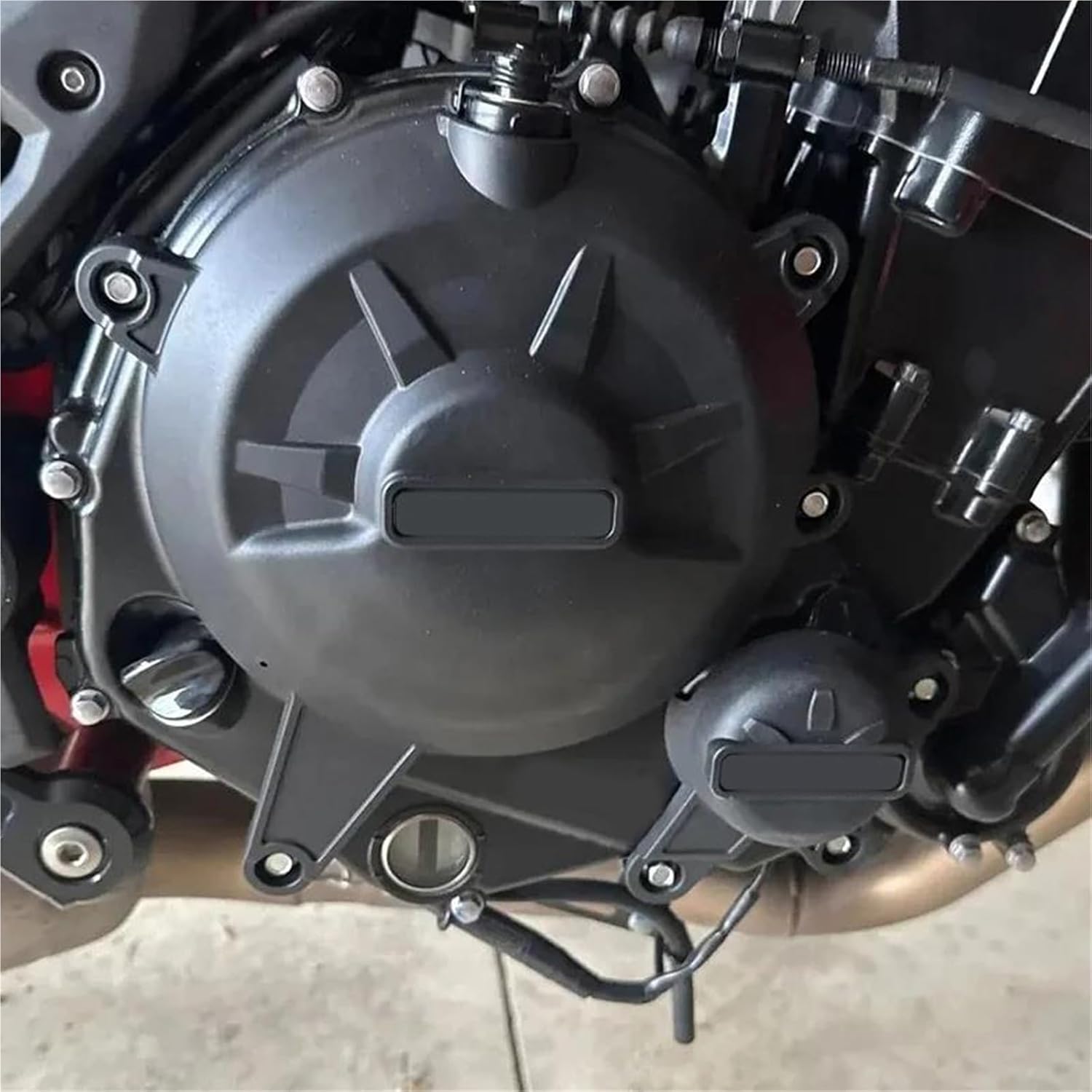 エンジン保護カバー カーボンルック に適合するZ650 2017-2024+