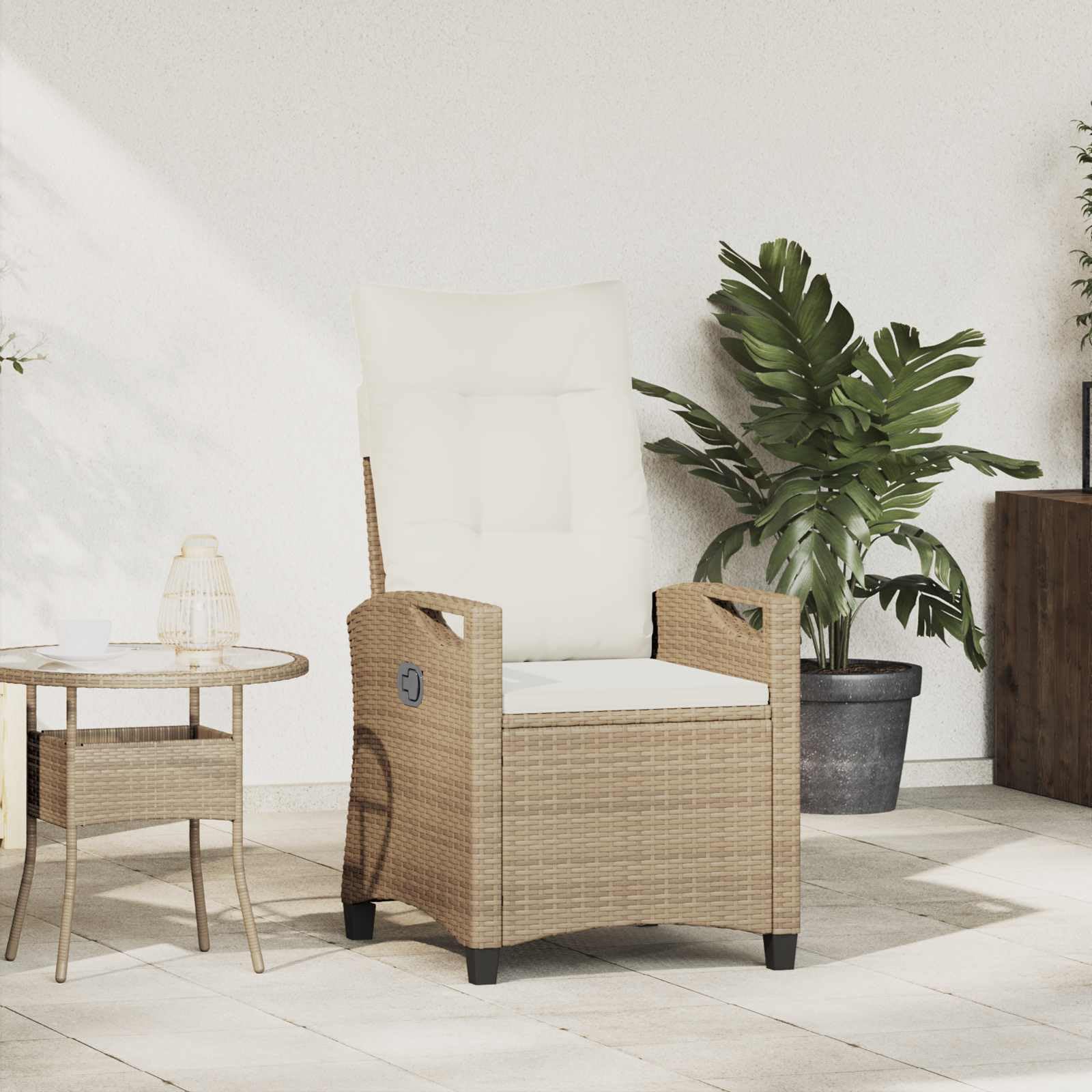 Chaise de jardin réglable pour vos moments de détente sur la terrasse ensoleillée