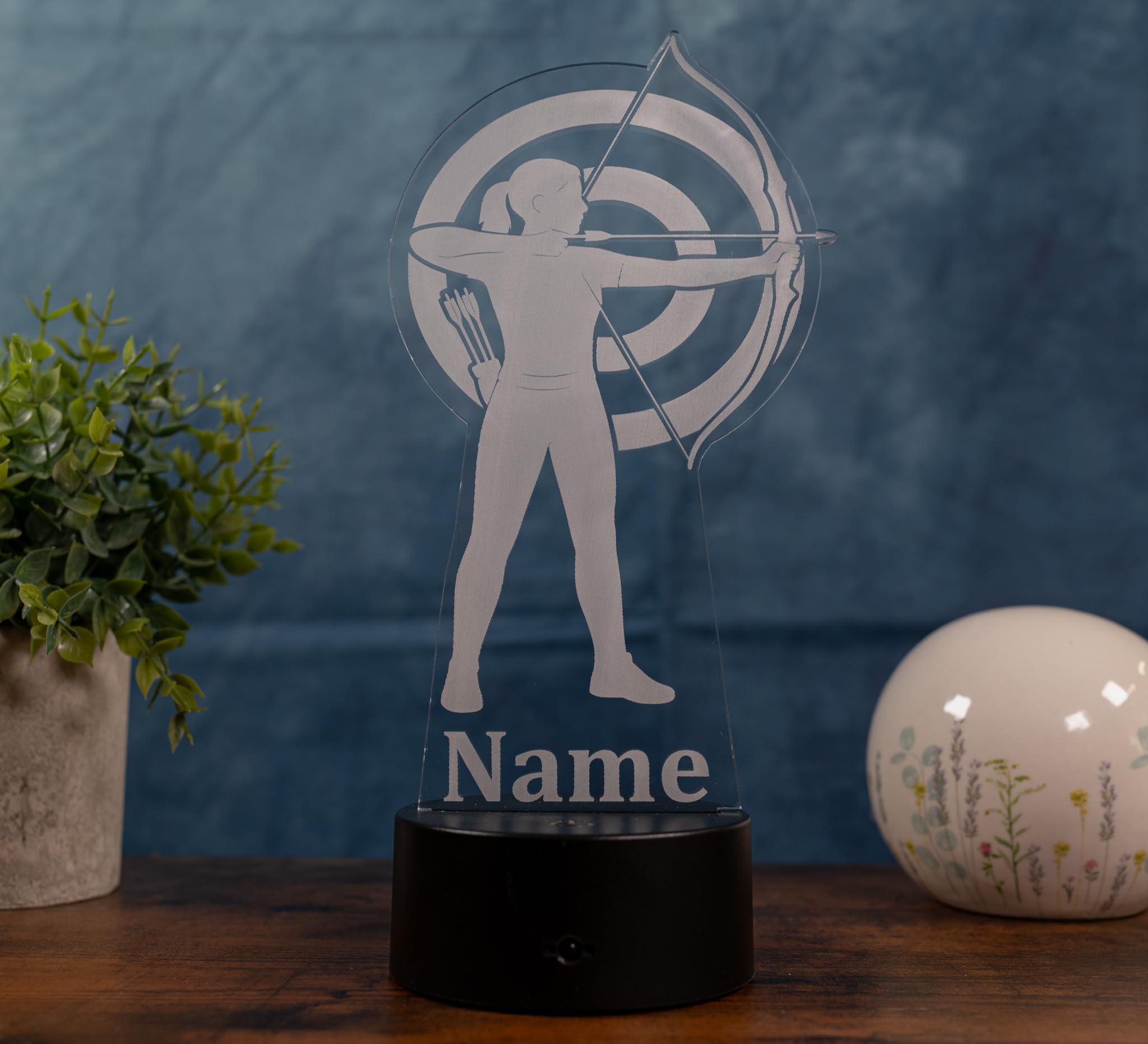 Bogen Lampe personalisiert – LED Nachtlicht mit Name | Bogenschütze Geschenk Schützen Deko | Archery Light für Kinderzimmer, Schlafzimmer & Vereinsheim