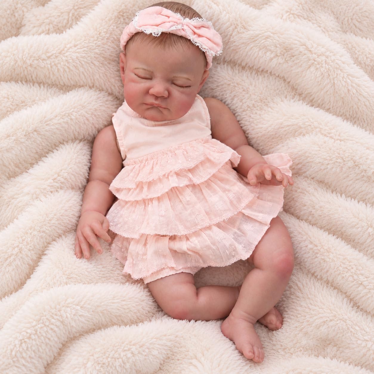 WOOROY Realistic Reborn Baby Dolls August - 20 Inch Lifelike Newborn Sleeping Girl Handmade Real Life Baby Dolls Reborn Toddler with Soft Weighted Cloth Body Gift Toy for Age 3+