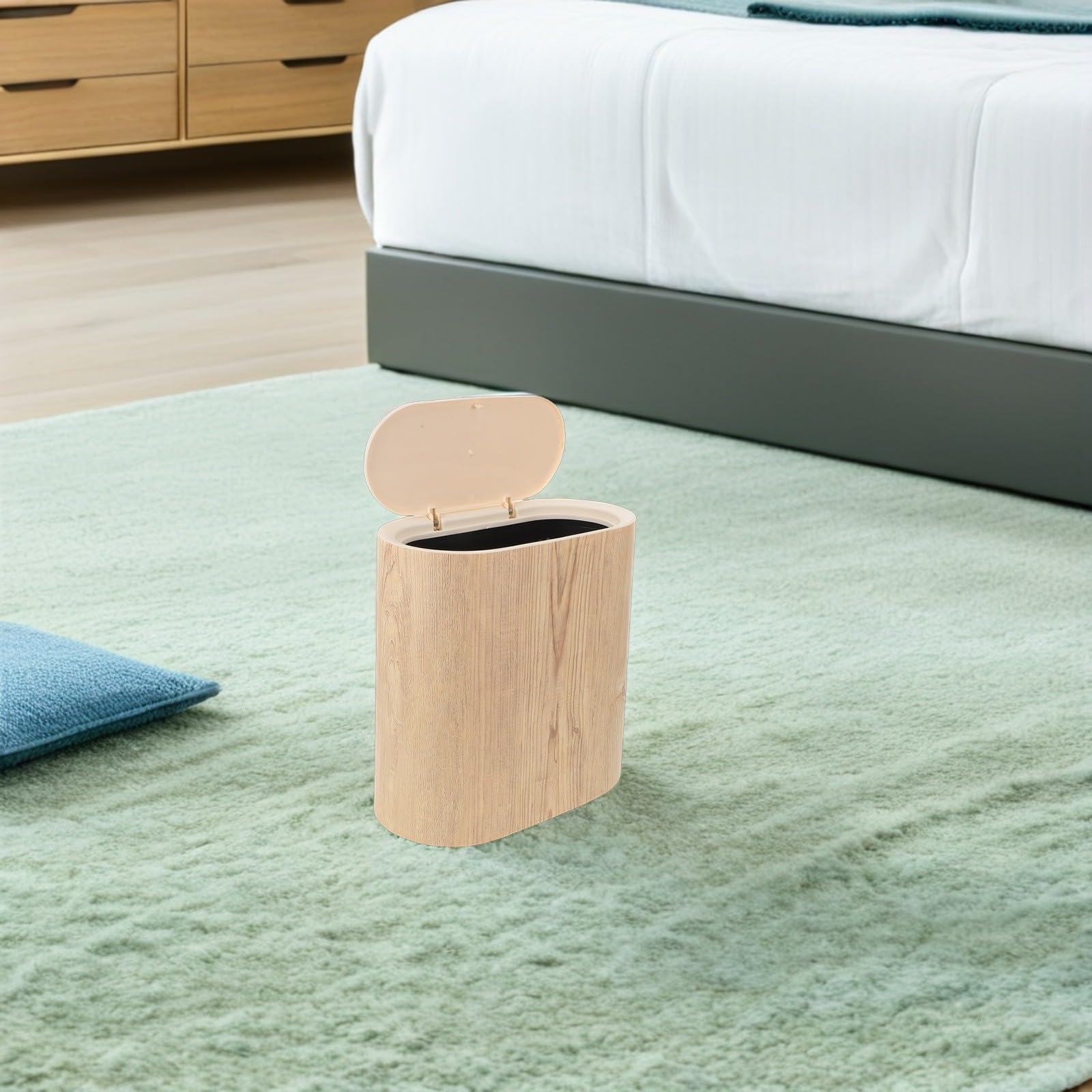 Papelera Estrecha para Baño y Oficina con Tapa a Presión Higiénica, Cubo de Basura de Plástico Beige Adecuado para Cocina y Espacios Reducidos