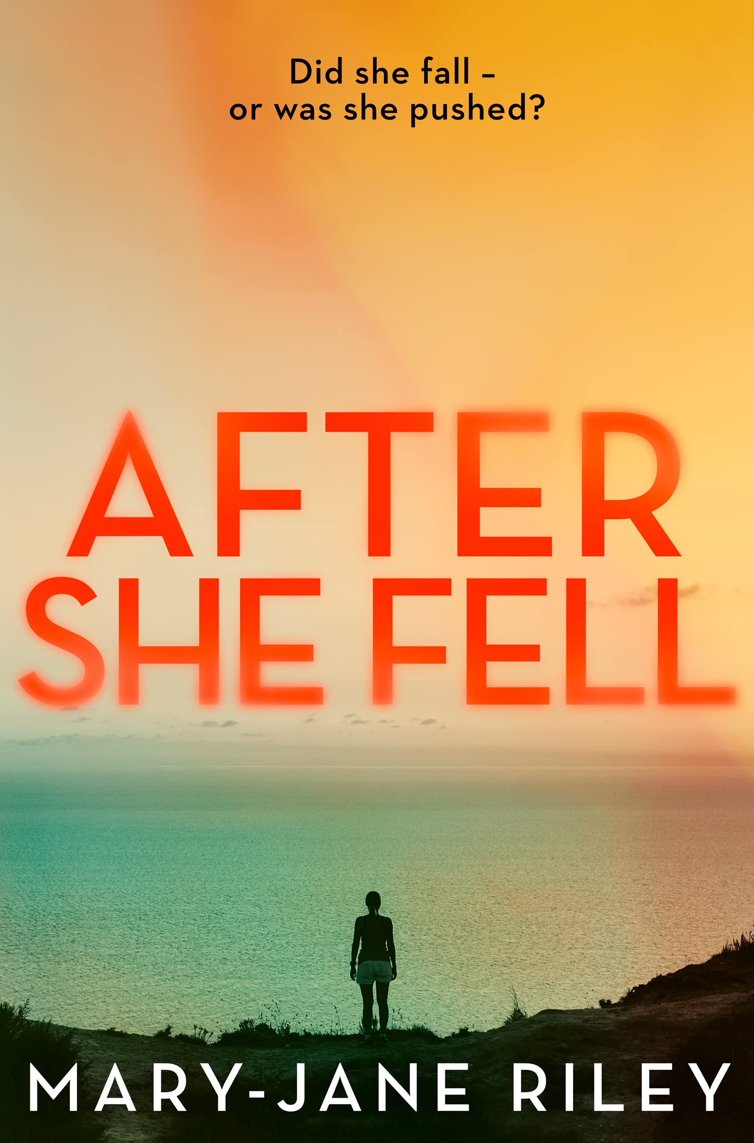 After She Fell: A haunting psychological thriller with a shocking twist: Book 2 (Alex Devlin)