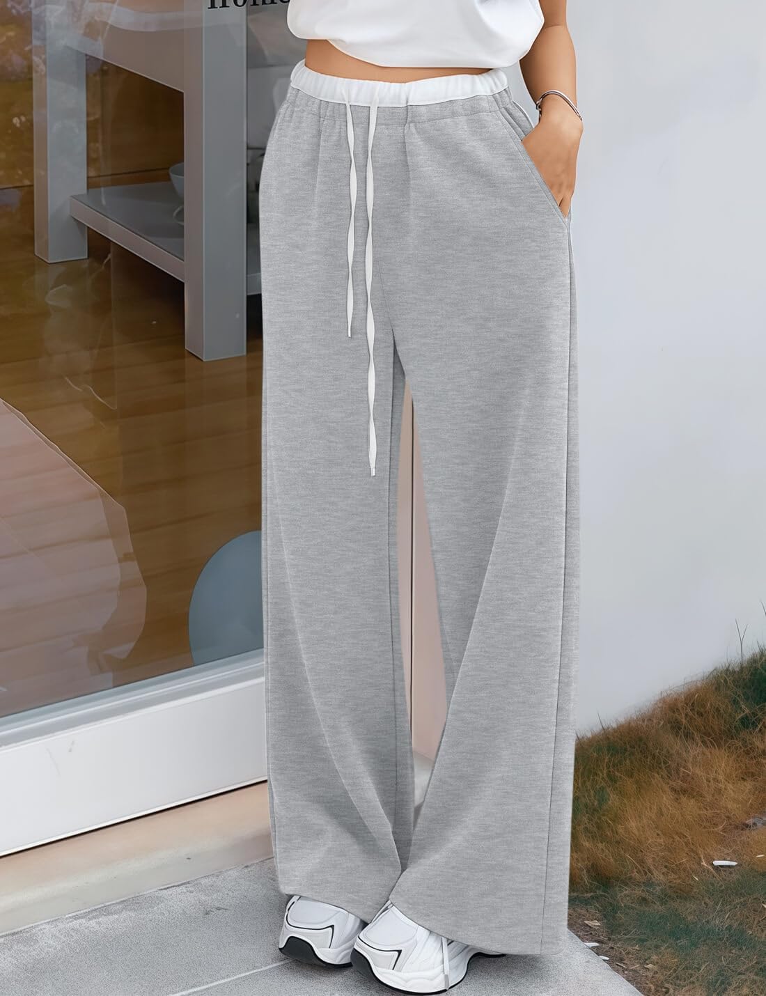 HeSaYep Women's Wide Leg Sweatpants High Waist Baggy Sweat Pants Straight Leg Drawstring Elastic Waisted Pants with Pockets - Image 3
