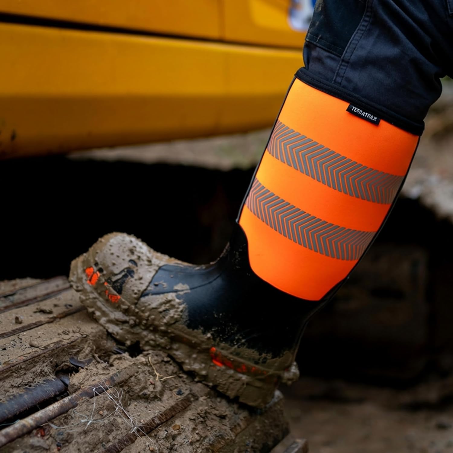 Men's Steel Toe Rubber Work Boots, Waterproof Neoprene Safety Boots with Puncture Proof Midsole - Oil & Chemical Resistant, Reflective High-Vis for Construction, Concrete, Roadwork