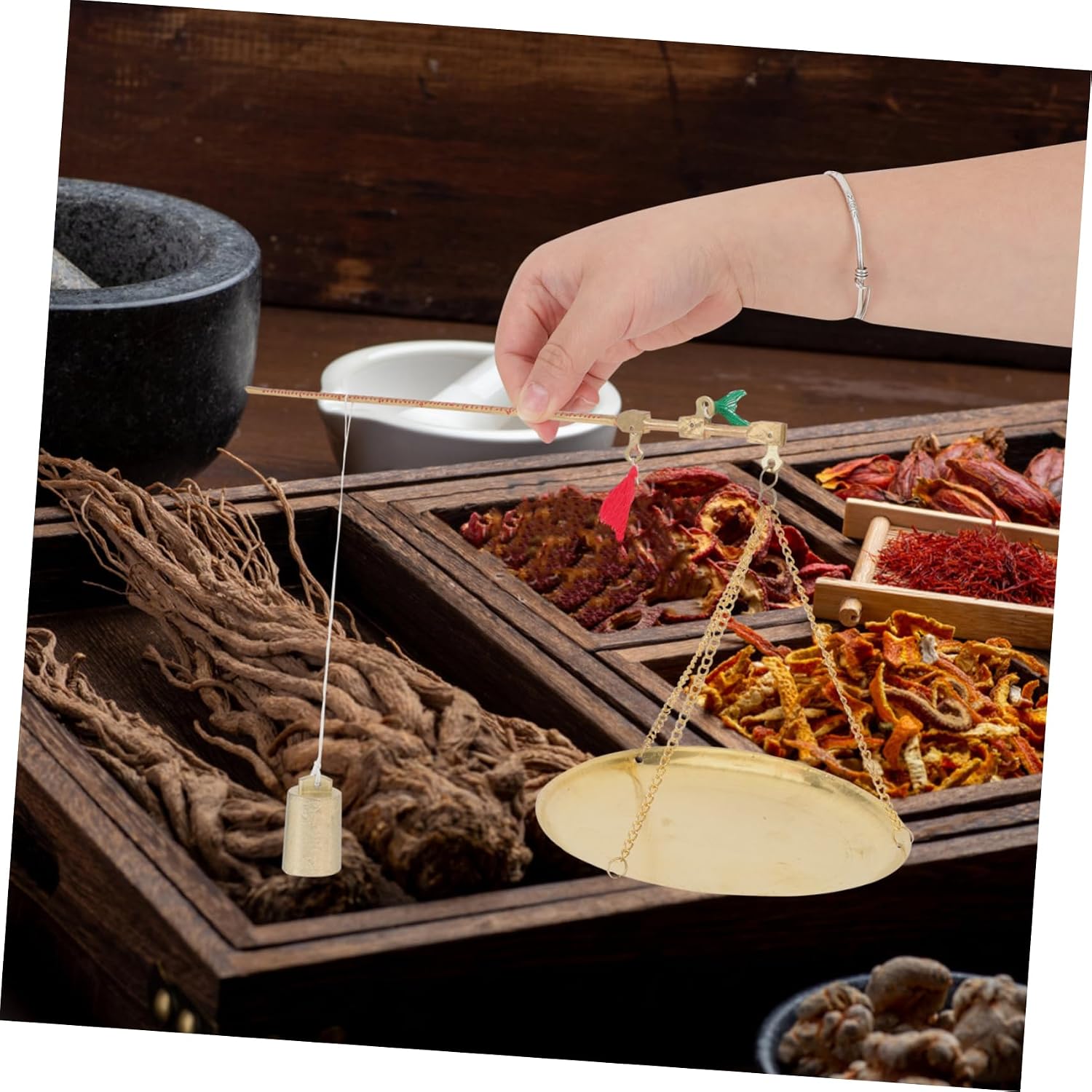 ULTECHNOVO Mini Old Style Copper Scale Multi Function Kitchen and Home Scale for Traditional Medicine Dried Fruits and Jewelry Weighing Lightweight and Portable Design Capacity