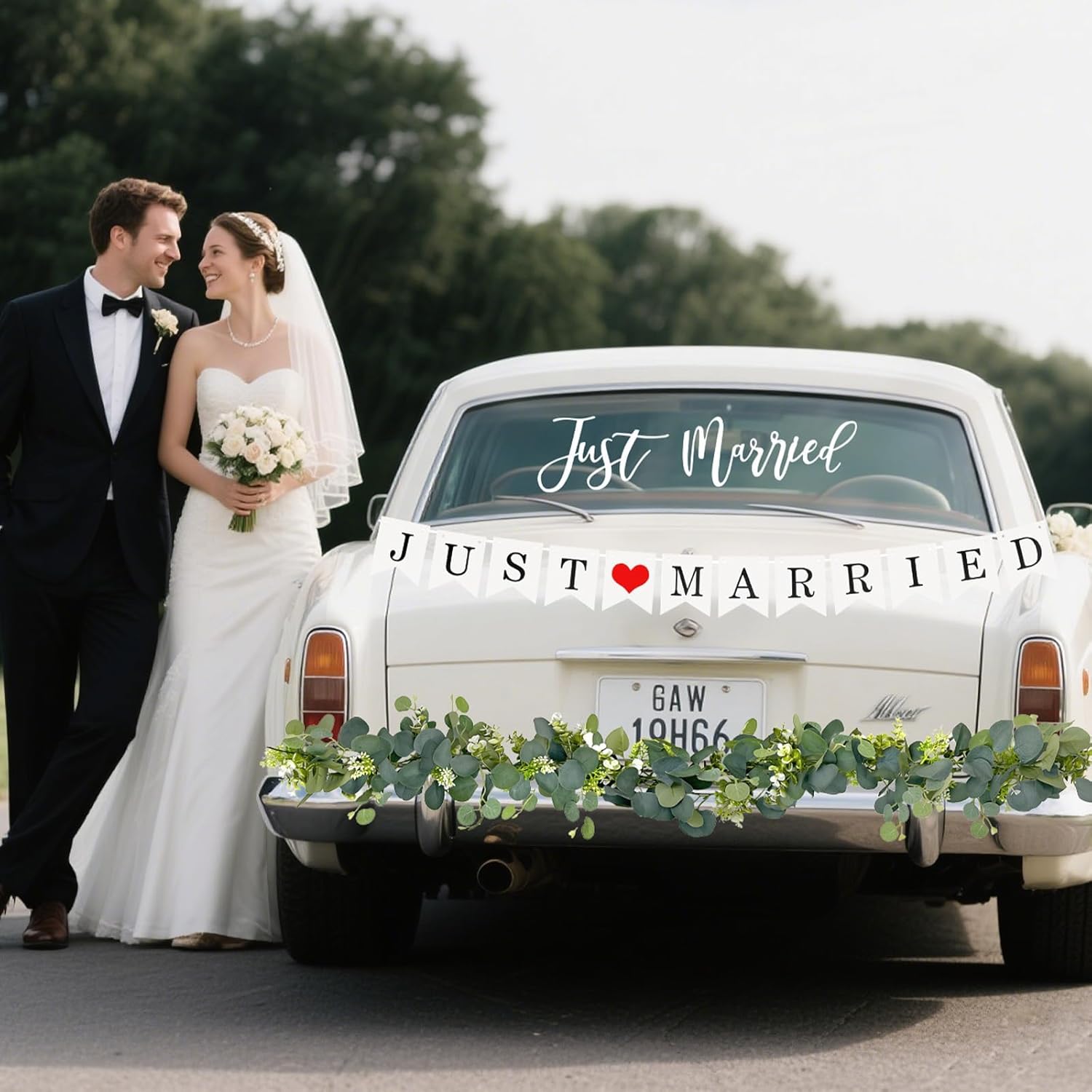 Just Married Car Decorations Kit Wedding Car Decor with Artificial White Roses Banner Flower Vine Tulle Ribbon Sign Stickers Getaway Car Accessories for Bride and Groom Send Off SUV Truck