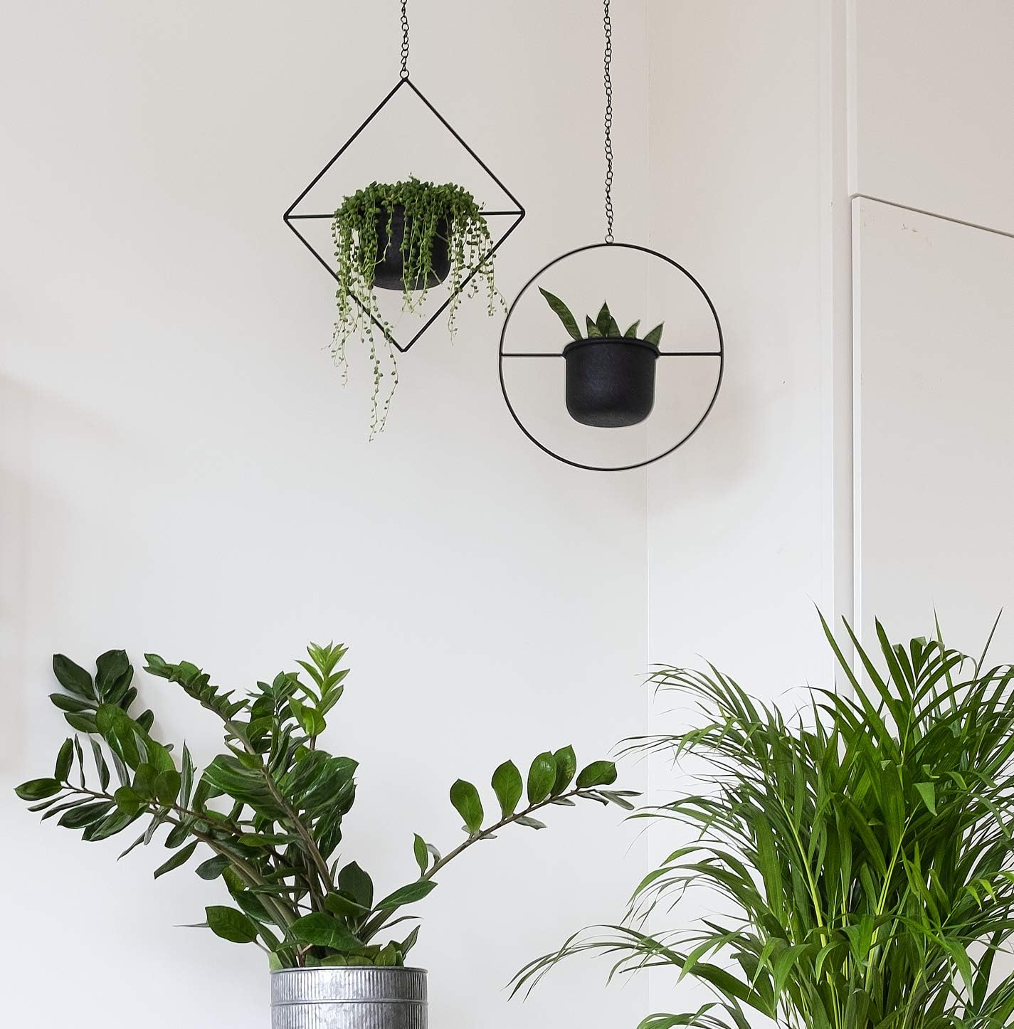 kimisty Set 2 Black Hanging Boho Geometric Metal Planter, Decorative Flower Pot, Mid Century Cactus and Succulent Ceiling Plant Pot, Living Room Decor, Black Party and Wall Decoration, Indoor