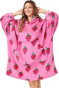 MIZZEO Microfiber Wearable Blanket, Oversized Light Wearable Blanket Hoodie for Adults, Cozy Soft Warm Plush Hooded Blanket Gifts for Women, One Size Fits All (Strawberry)