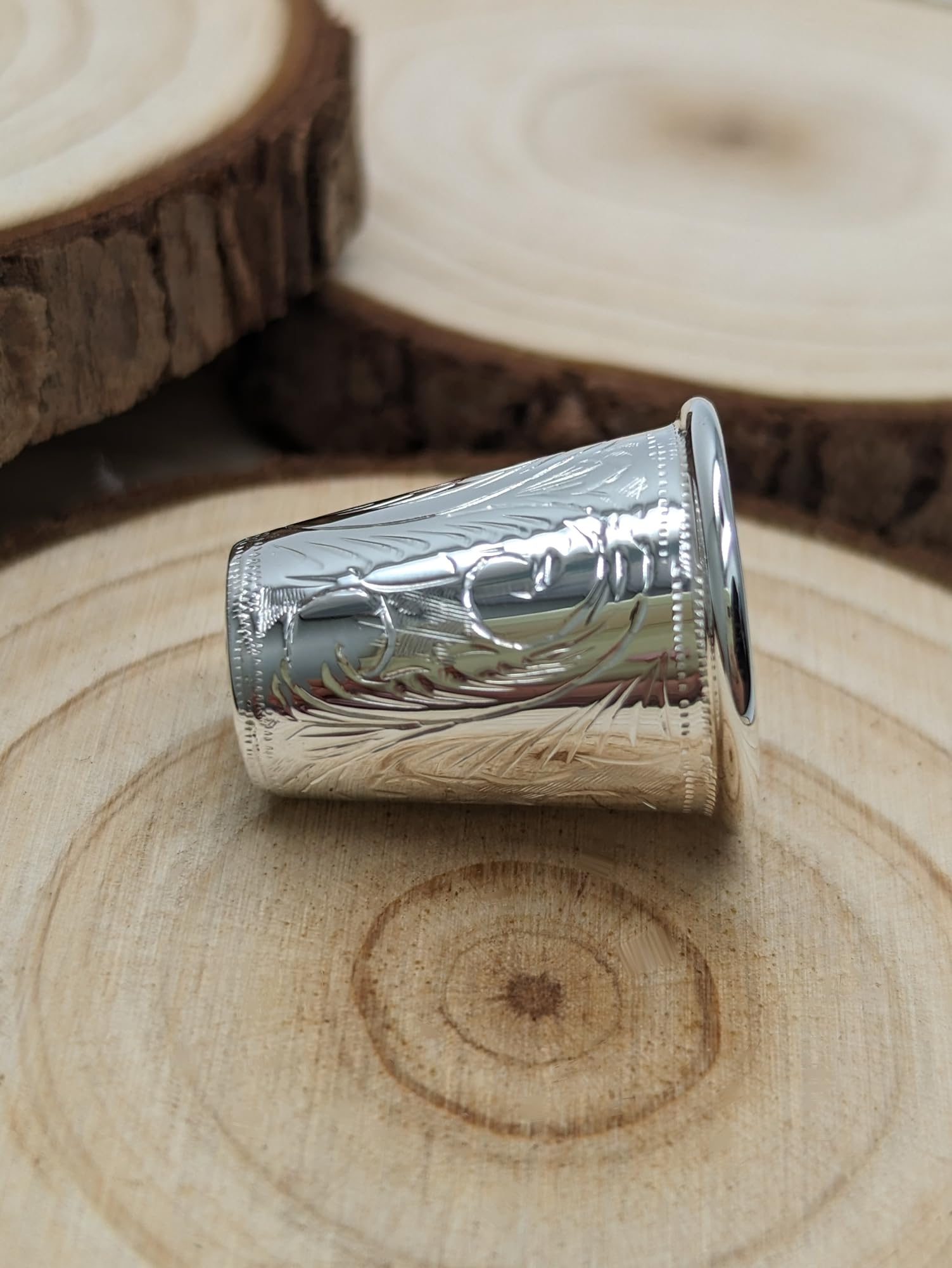 Wiktoriański liściasty grawerowany naparstek - 20 mm x 22 mm - lite srebro wysokiej próby 925 -