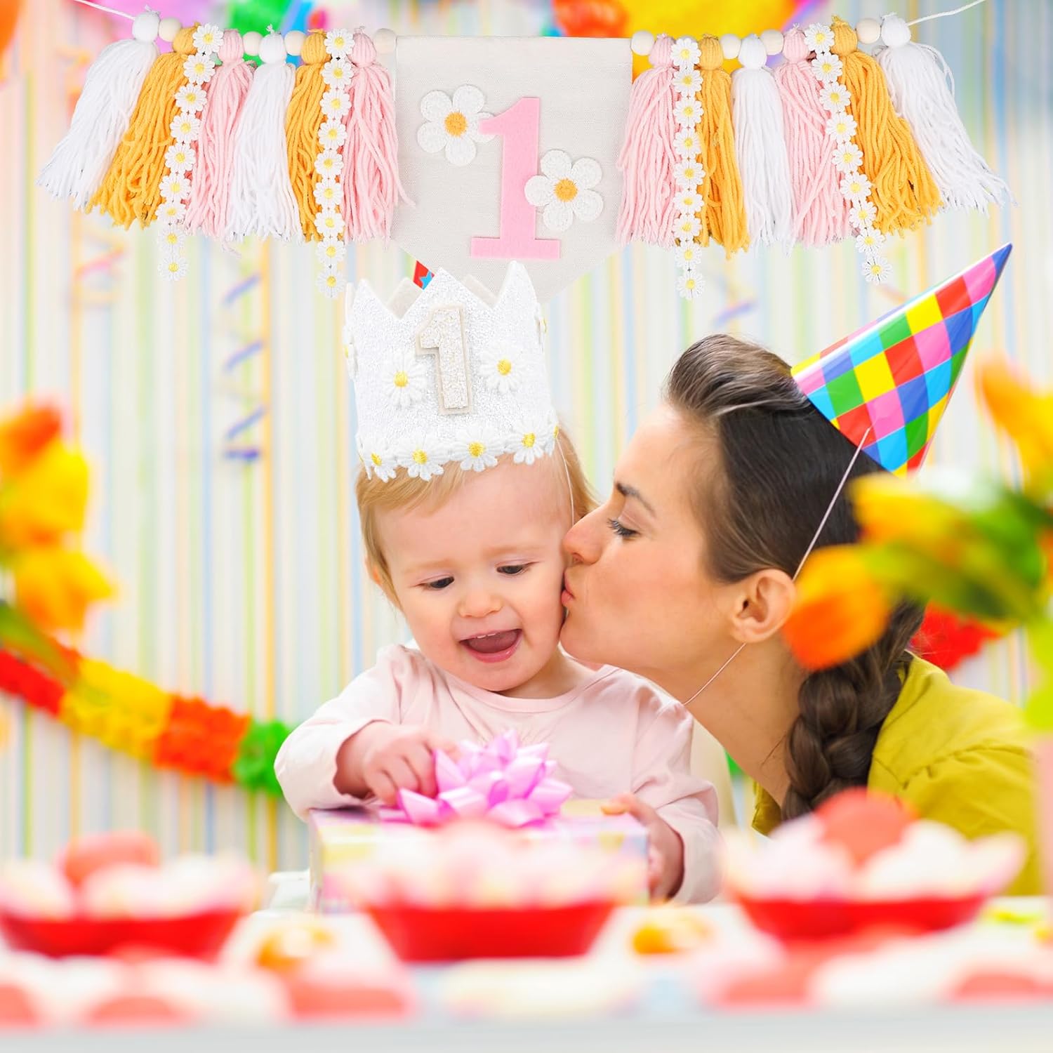 Daisy 1st Birthday High Chair Banner with 1st Crown Hat, Baby Girl First Birthday Decorations Supplies for Girls One Year Old Party Baby Shower