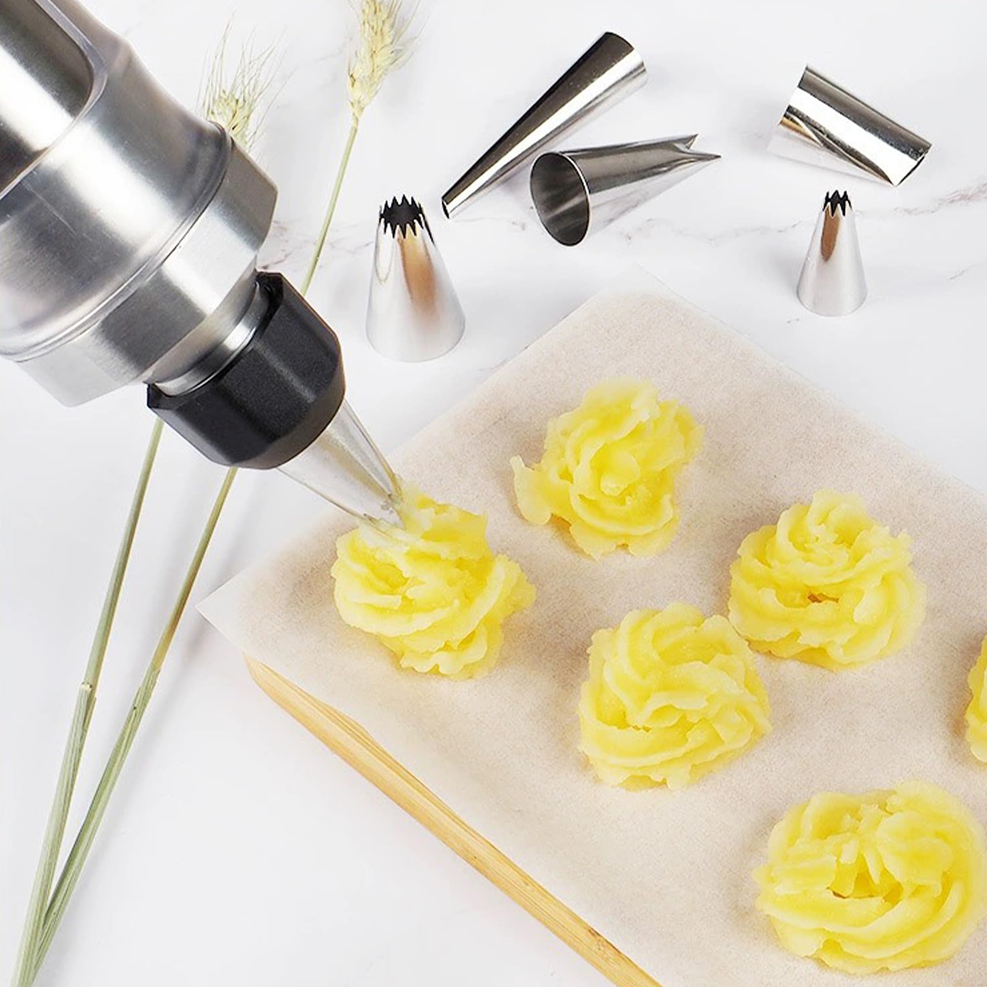 Seringue à garnir en acier inoxydable - Seringue à gâteau professionnelle - Pour décorer des gâteaux avec 6 douilles - Avec récipient transparent