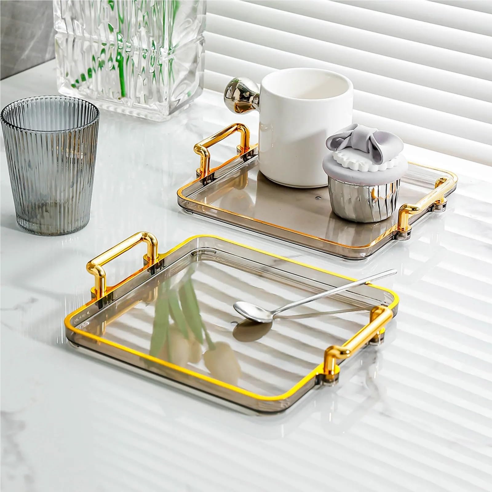 Bandeja para Servir con Asas, Bandeja para Comer, Almacenamiento de cosméticos, Centro de Mesa Rectangular, Bandeja para Comida (Borde Dorado Blanco)