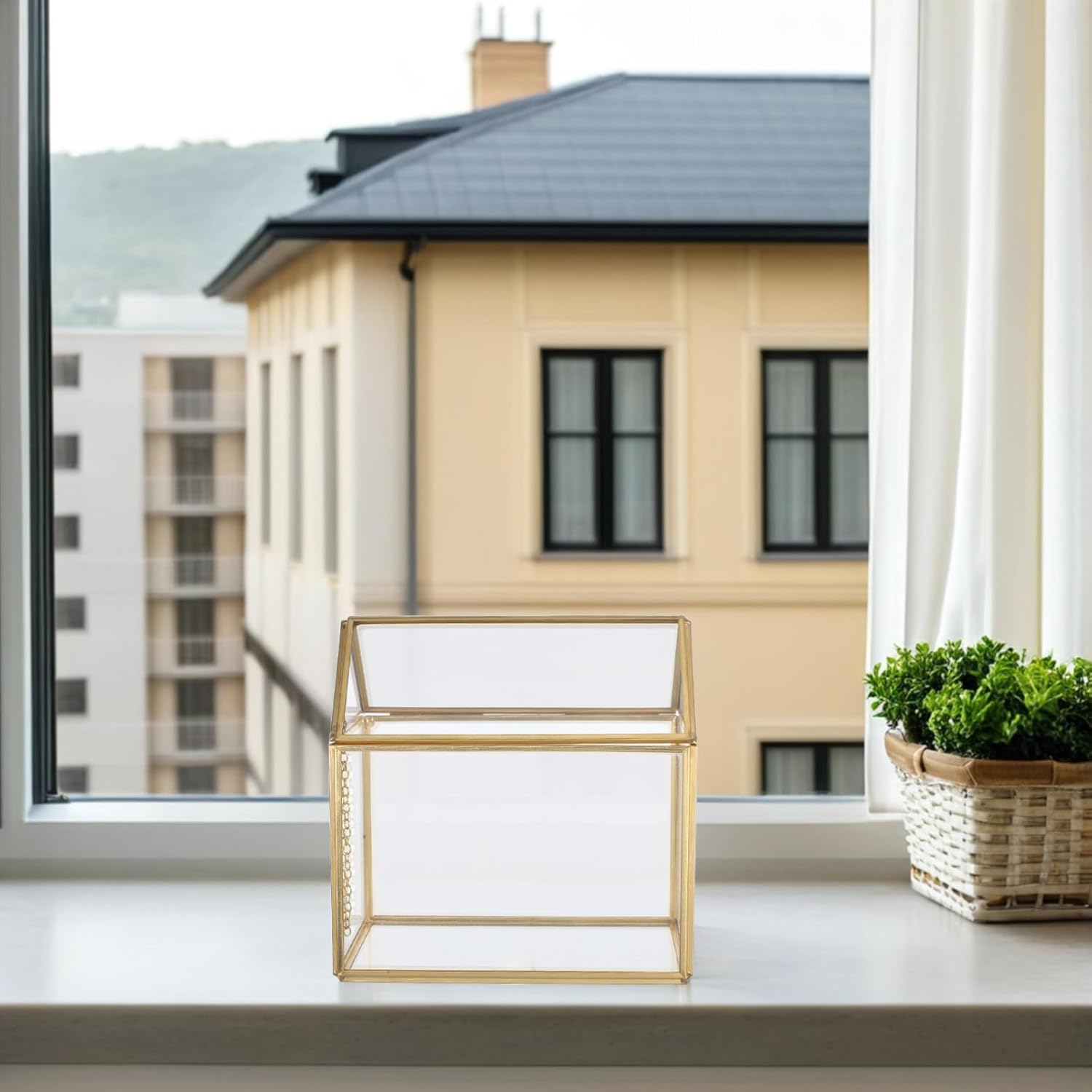 VALICLUD Unique House Shaped Indoor Greenhouse for Succulent Display Sturdy Tabletop Decor for Home for Birthdays and Anniversaries Showcases Microlandscape Details