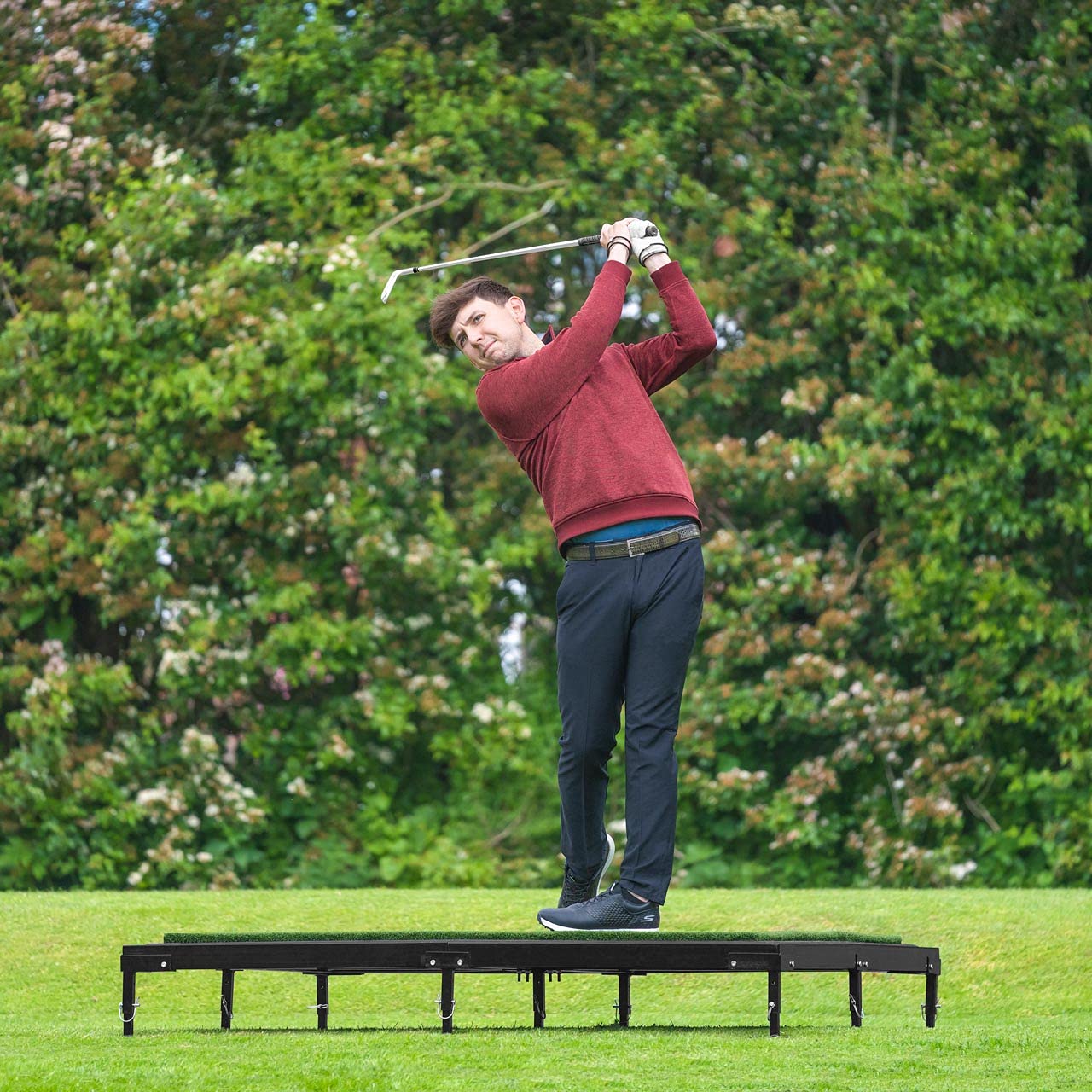 FORB Zimowa złota koszulka rama - rama maty do ćwiczeń golfowych zapobiegająca błotnistym podłożu | Akcesoria golfowe na polach golfowych | rama do golfa zimowa | podniesiona koszulka golfowa