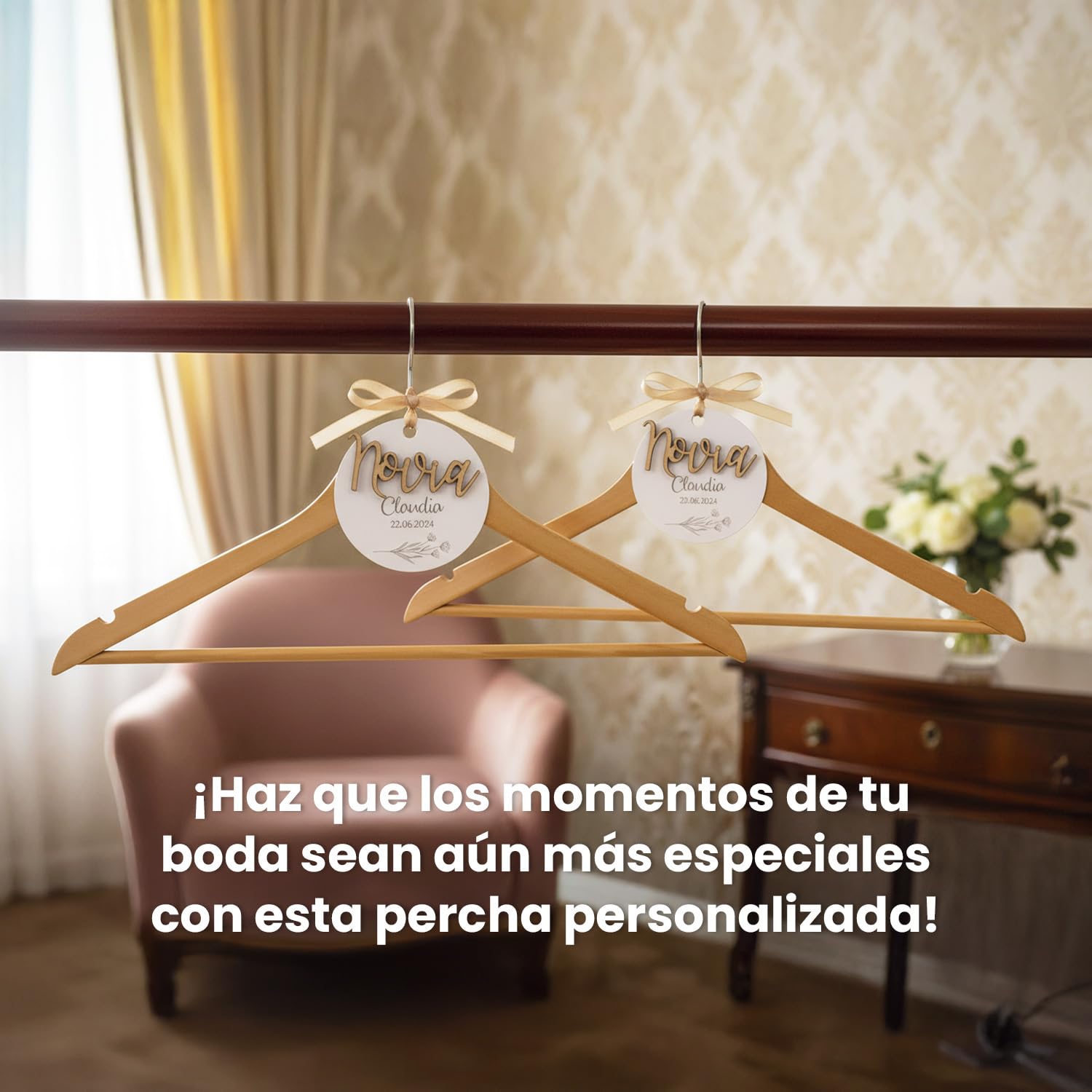 Percha Personalizada para Novias y Novios - Madera con Detalle en Metacrilato - Nombre y Fecha Grabados - Percha de Boda y Recuerdo Especial
