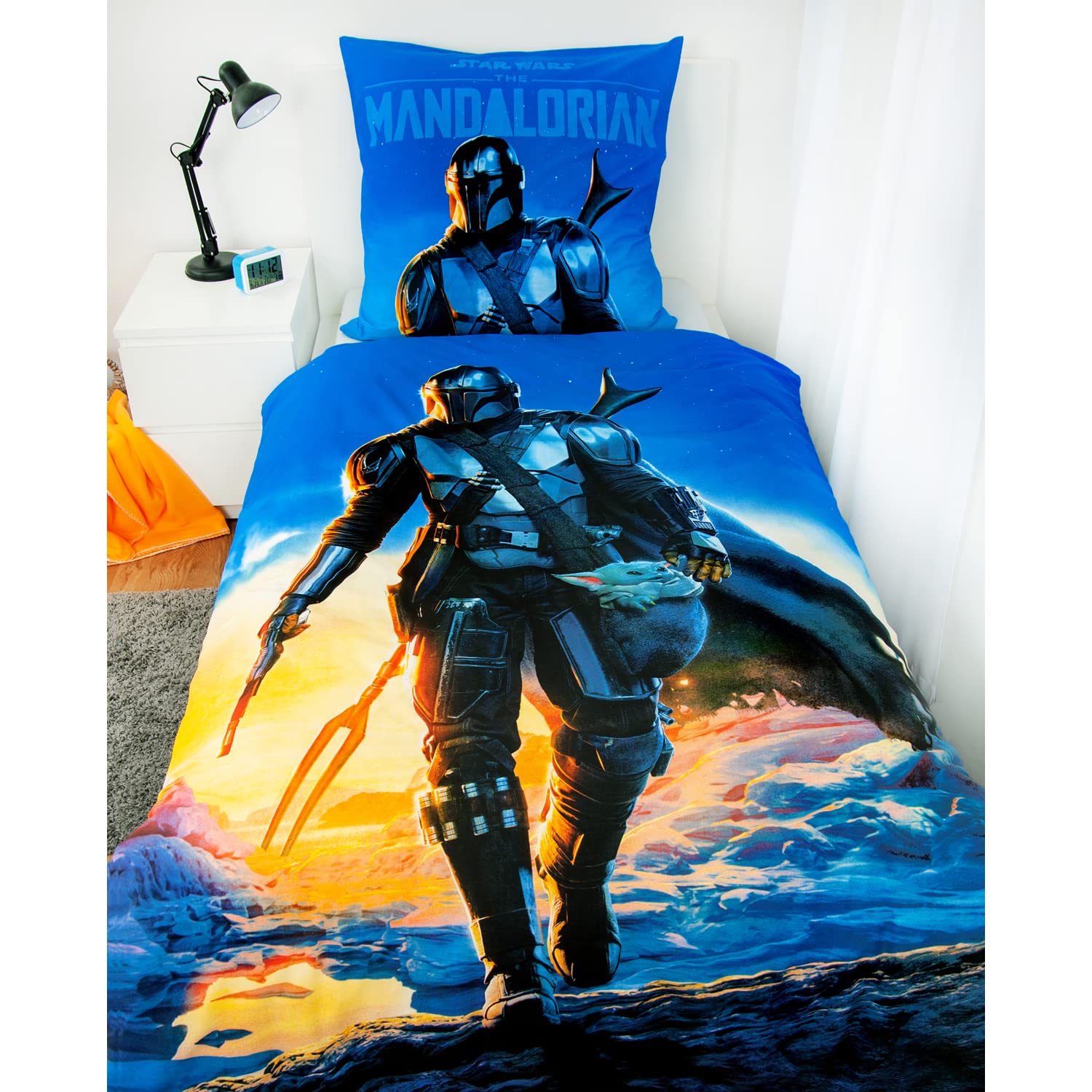 Herding Star Wars The Mandalorian Bettwäsche-Set, Kopfkissenbezug 80 x 80 cm, Bettbezug 135 x 200 cm, Mit leichtläufigem Reißverschluss, 100% Baumwolle/Renforcé