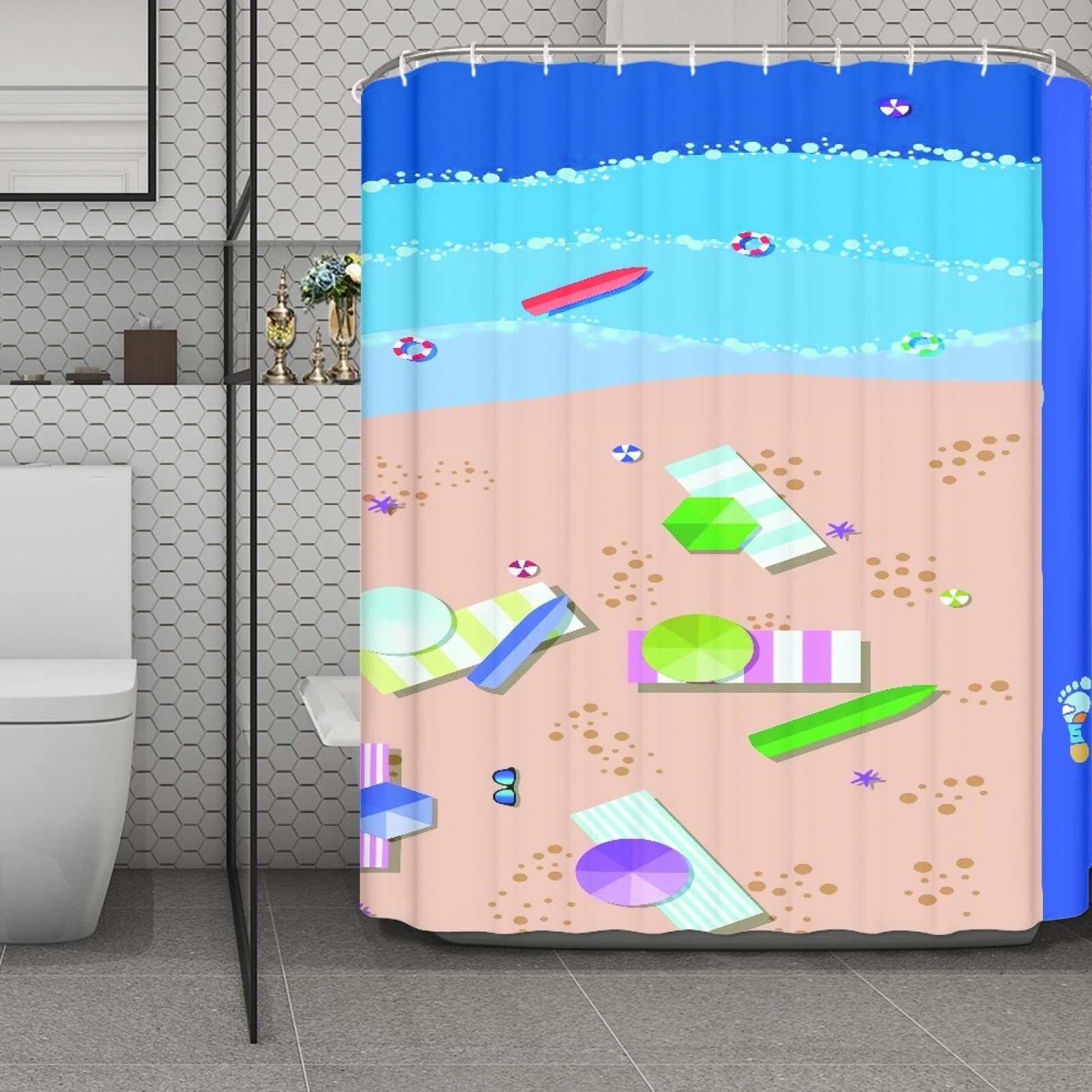 Rideau de douche rose clair thème plage pour une salle de bain zen