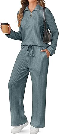 No Boundaries Women's Tee And Jogger 2-Piece Set | Walmart Canada