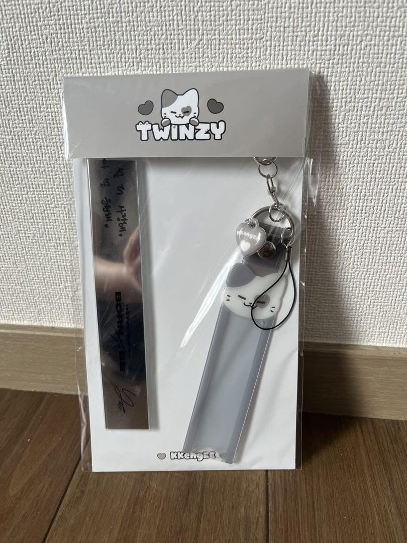 Amazon.co.jp: ITZY born to be ソウルコン twinzy イェジ : おもちゃ