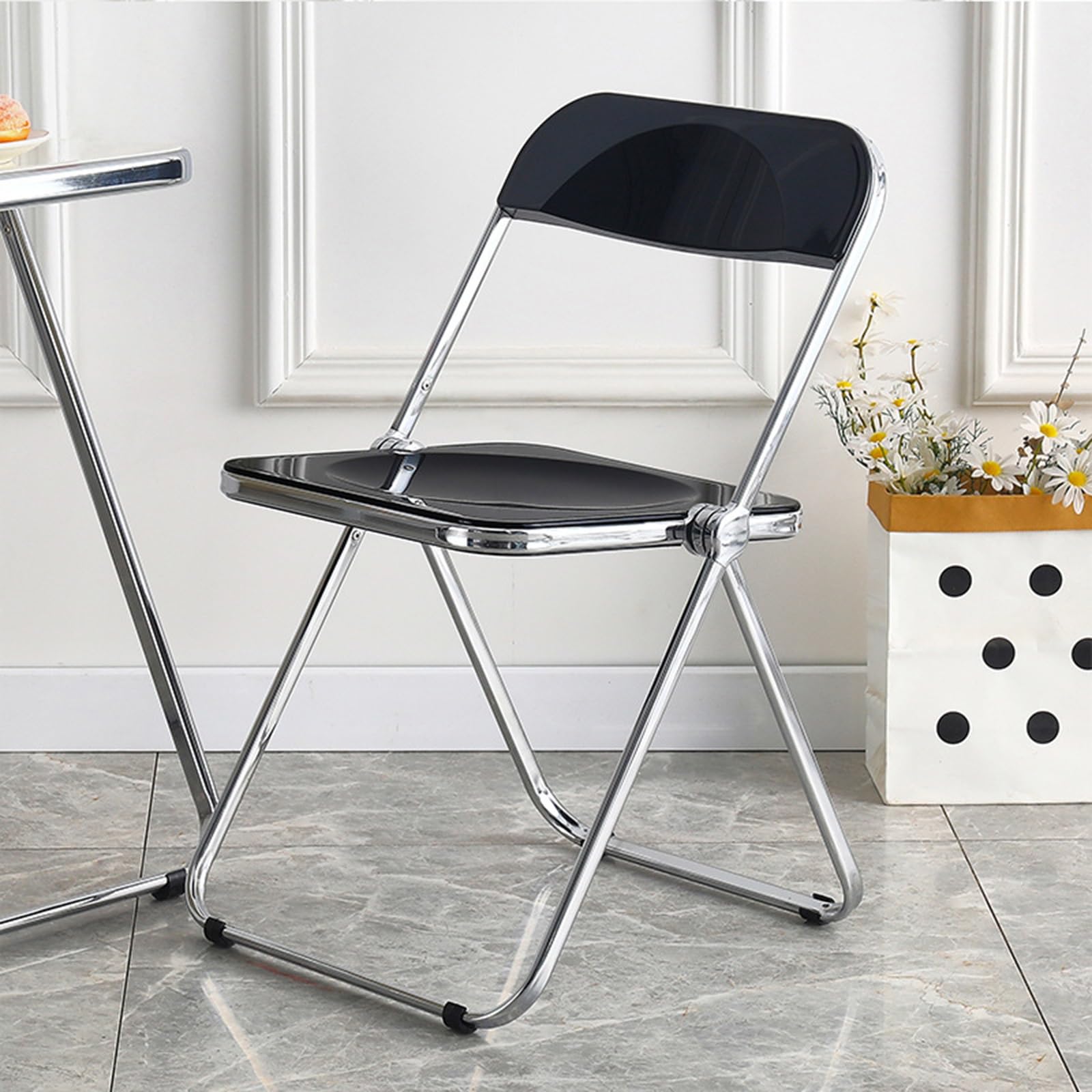 Chaise pliante en acrylique noir transparente pour salon et jardin