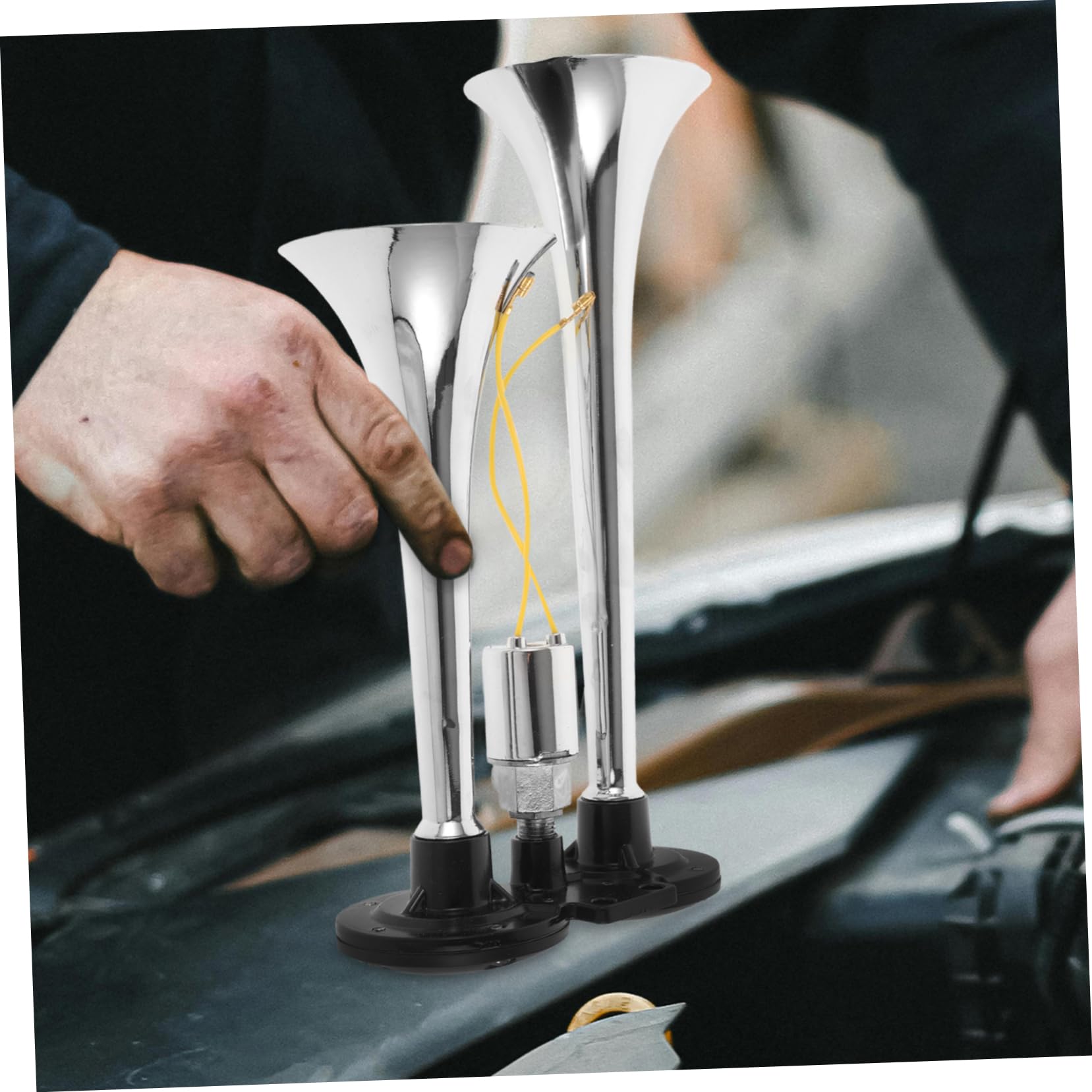 ULTECHNOVO Elektrisches Trumpet Drucklufthorn für Auto und Lkw Einsetzbar Einfache Installation Langlebige Konstruktion Laut und Klar für Fahrzeuge und Boote
