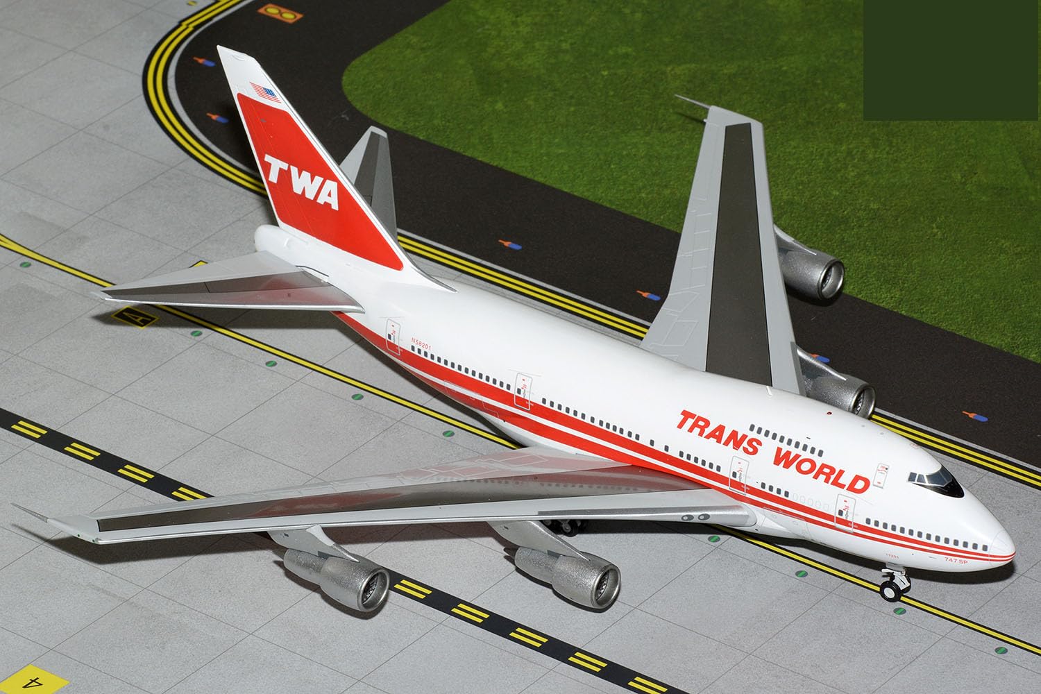Amazon.com: GeminiJets G2TWA1159 TWA Boeing 747SP N58201; Scale 1