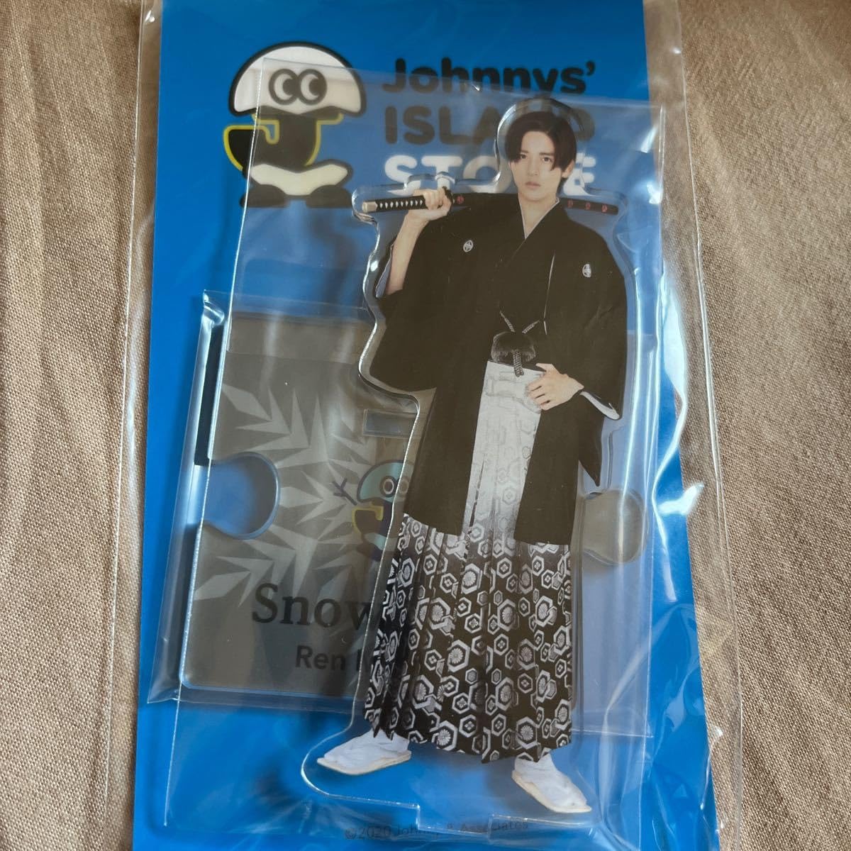 Amazon.co.jp: Snow Man 目黒蓮 アクリルスタンド 第二弾 : おもちゃ 