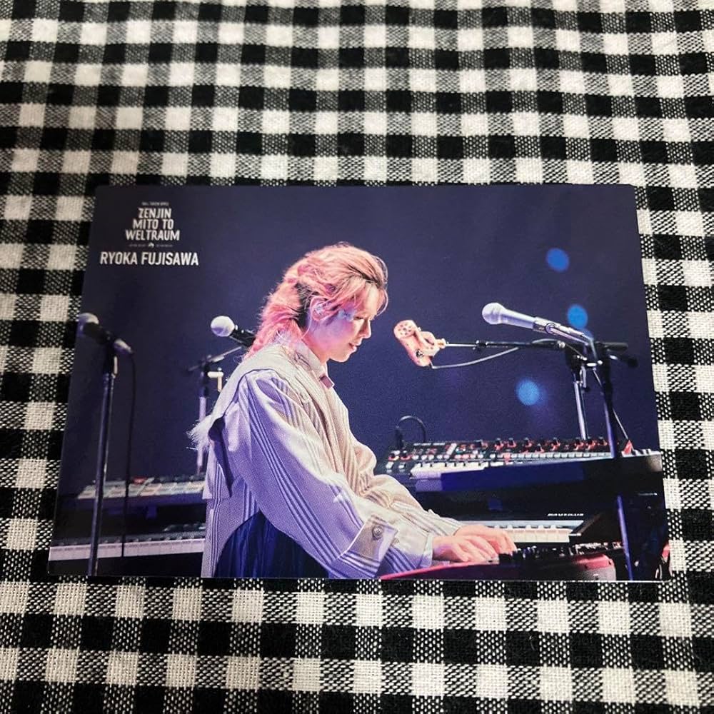 Mrs. GREEN APPLE ゼンジン フォトカ 藤澤涼架 Mrs. GREEN APPLE ゼンジン フォトカード 藤澤涼架 021 - メルカリ