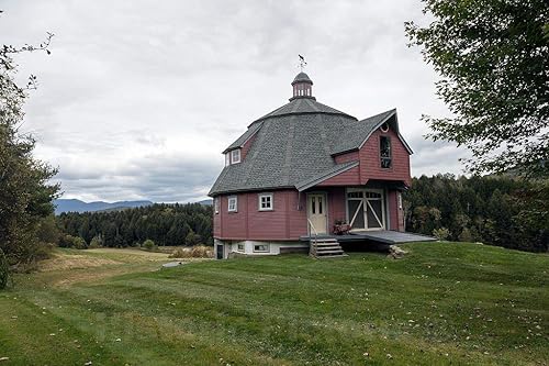 Historic Pictoric Foto - Un granero redondo cuyo propietario en Duxbury, Vermont, convertido en casa de huéspedes de su familia, reporducción de