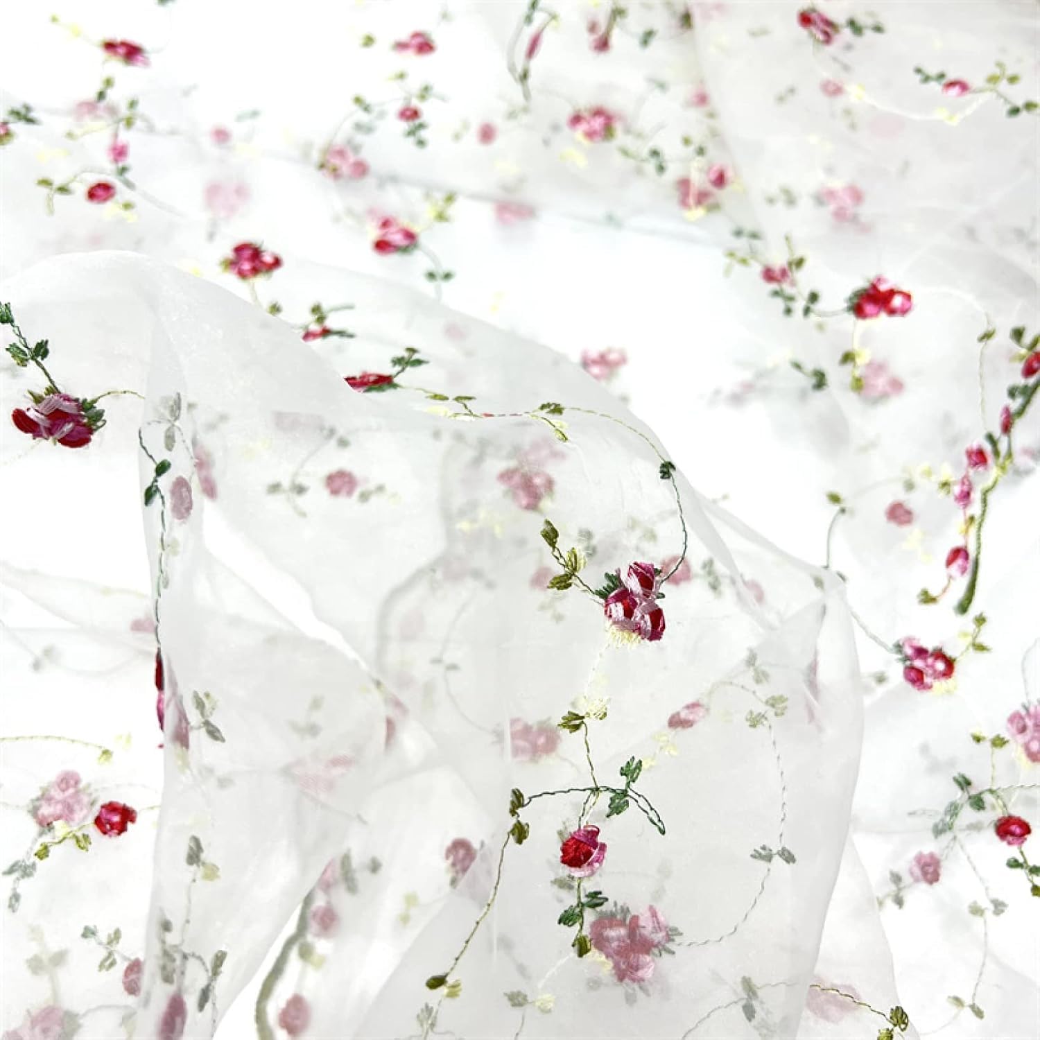 Tulle en dentelle d'organza brodé de fleurs polyester