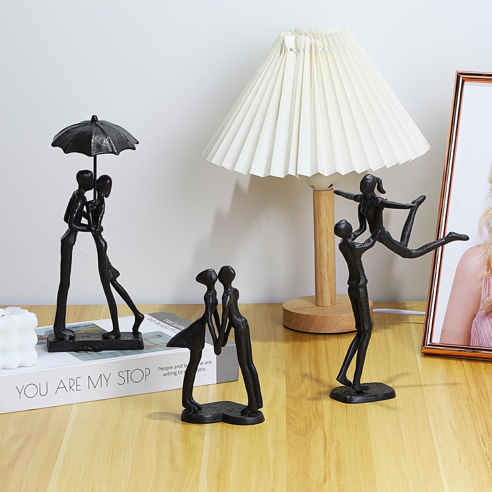 Statuette e statue di coppie di statue retrò in ferro Figura astratta in metallo nero Statue di coppia di metallo bacio sotto decor per San Valentino, compleanno,Anniversario matrimonio regalo