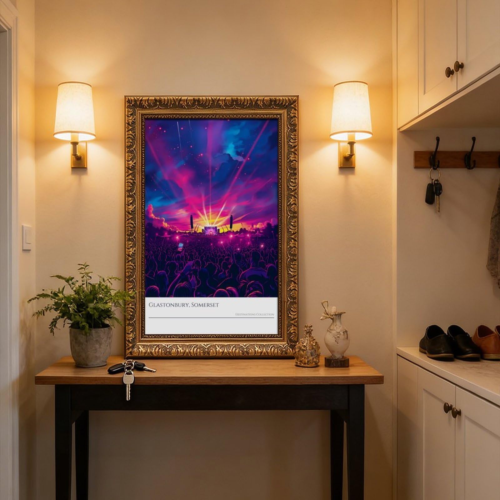 Poster di Glastonbury Festival viola Light Show Music Memorabilia Canvas Poster Wall Art Decor Stampa Dipinti per Soggiorno Camera da Letto Decorazione Retro Cornice Dorata 40,6 cm L x 61 cm W