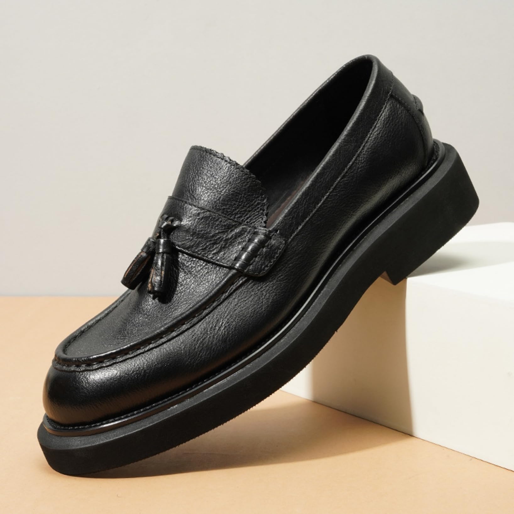 Genérico Mocasines Hombre Sin Cordones Cómodos Zapatos De Vestir De Negocios Punta Redonda con Plataforma Y Tacón Bloque Mocasines con Borlas para Conducir