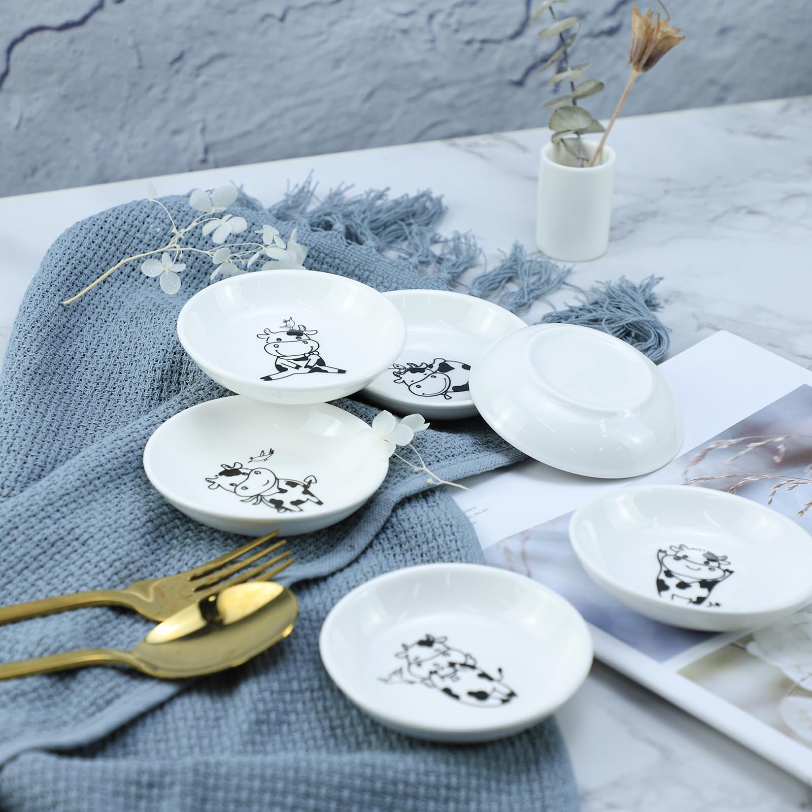 Amazon.com: Bicuzat Funny Cartoon Cow Bird Pattern Ceramic Sauce