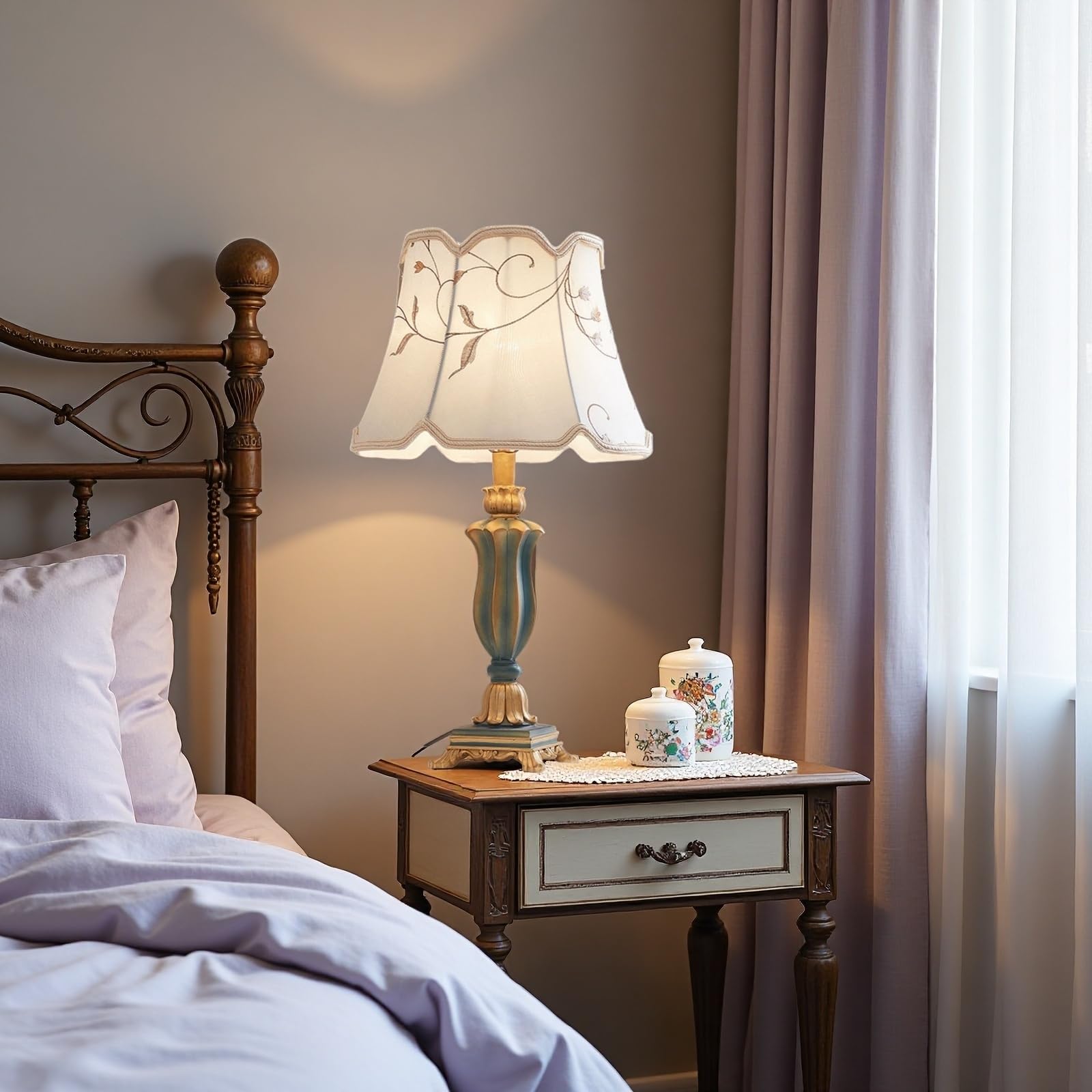 Lampa stołowa w stylu europejskim, wiktoriańska lampa biurkowa, ręcznie wykonany abażur z tkaniny w stylu retro, korpus lampy z żywicy, lampka nocna do sypialni, gabinetu, biura, salonu
