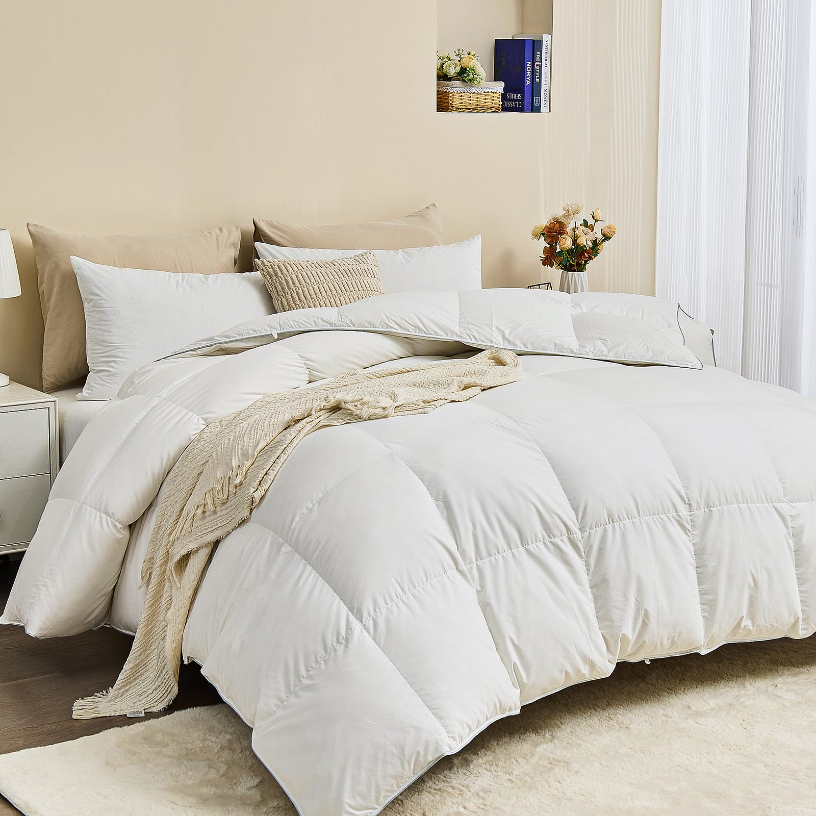 Luxury Down Feather Fiber Comforter