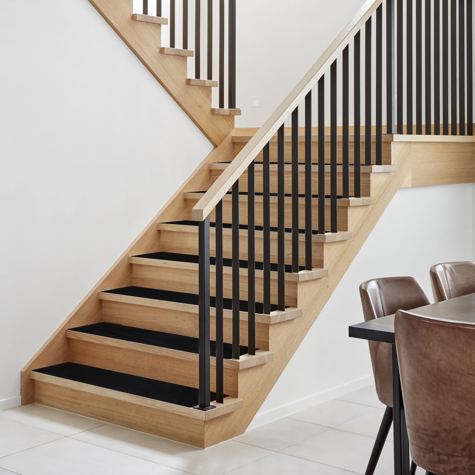Bandes antidérapantes pour marches d'escalier - 80 x 20 cm - Noir - Durable et confortable - Antidérapantes - Sécurité pour une utilisation en intérieur - Idéal pour la maison, le bureau et la
