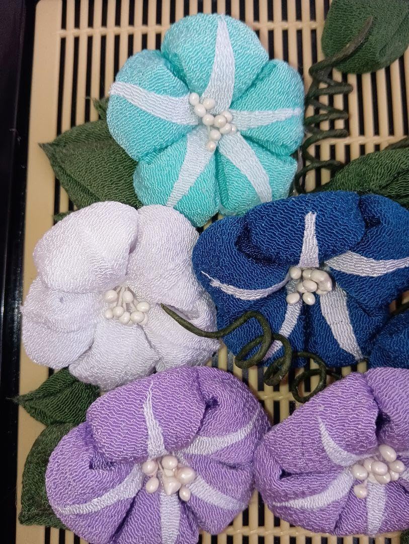 ちりめん細工「朝顔」2個セット他 ちりめん細工 つまみ細工 朝顔2 小物インテリア｜Yahoo!フリマ