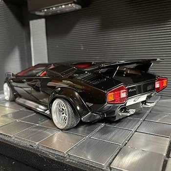 GTスピリット1/18ランボルギーニカウンタックケーニッヒスペシャル(カスタム) Amazon.co.jp: GTスピリット1/18ランボルギーニカウンタックケーニッヒ
