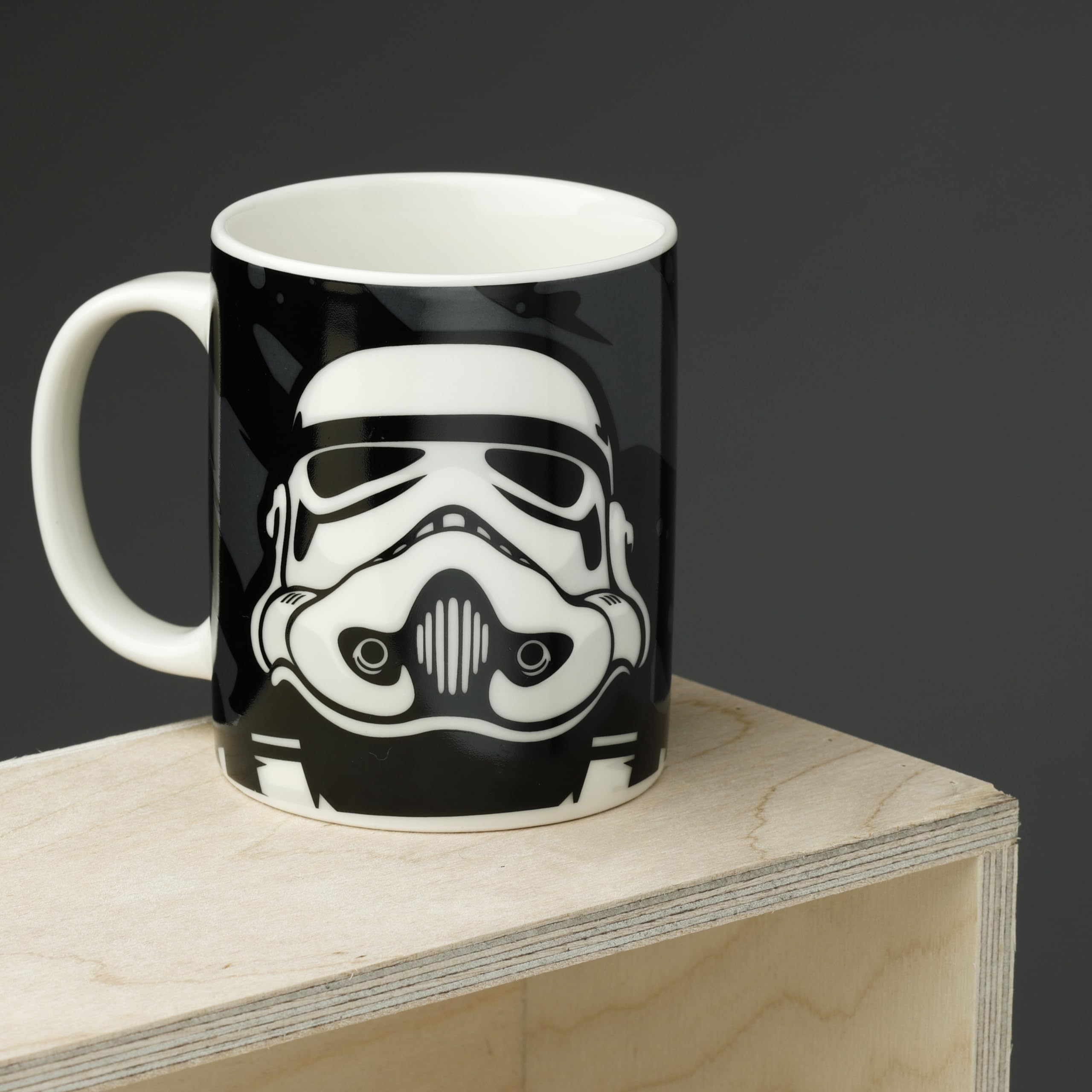 Puckator The Original Stormtrooper Black Porcelain Tea Coffee Mug, Funny Home Accessories, Cute Gifts for Girlfriend - Image 2