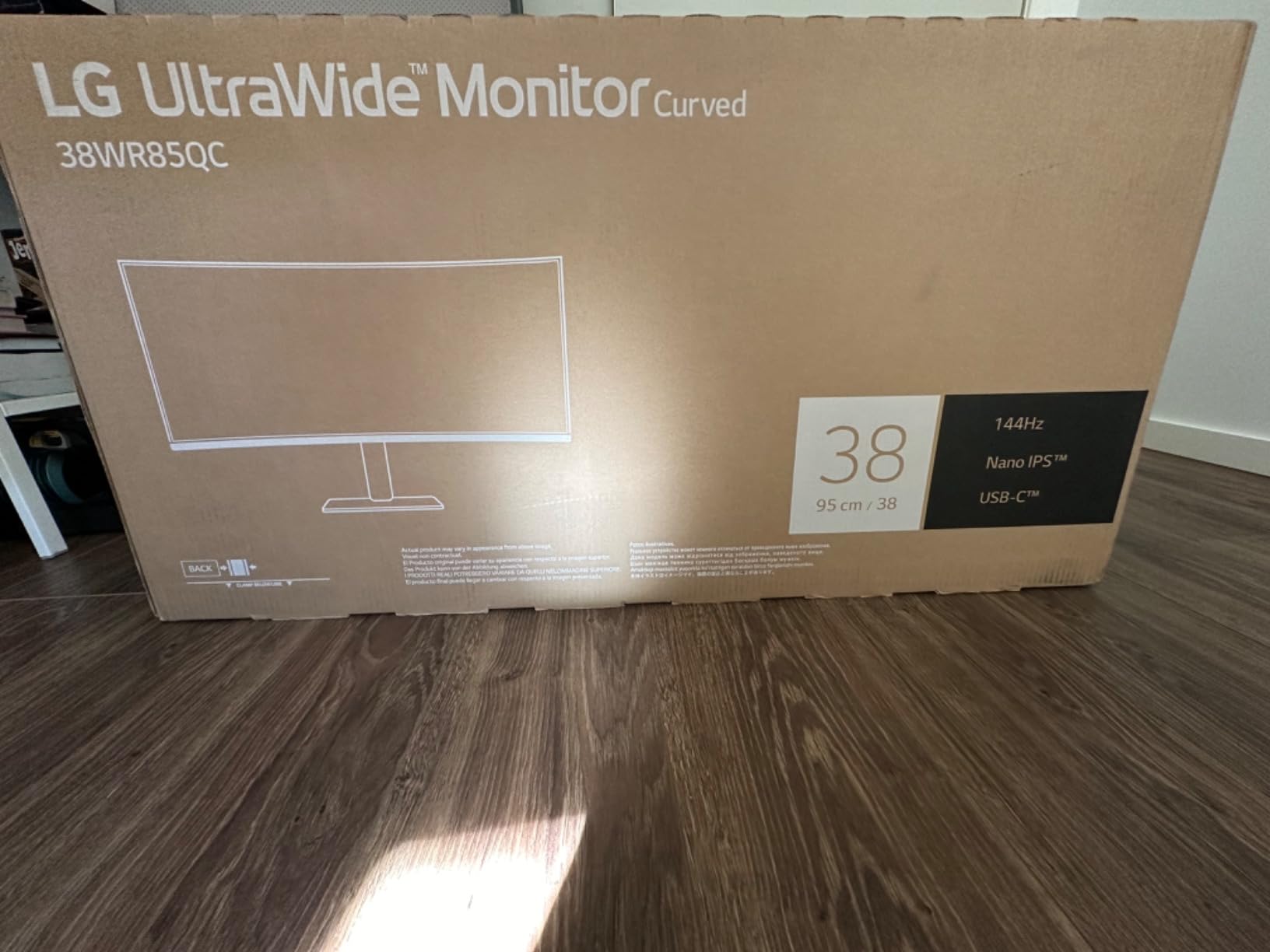LG 38WR85QC, 38 inch (3840 x 1600) 21:9 WQHD+ Nano IPS Curved Monitor ...