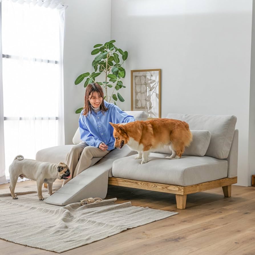 赤いレザー 3人掛けソファ　犬猫などの動物、喫煙者はいません。 赤いレザー 3人掛けソファ 犬猫などの動物、喫煙者はいません。