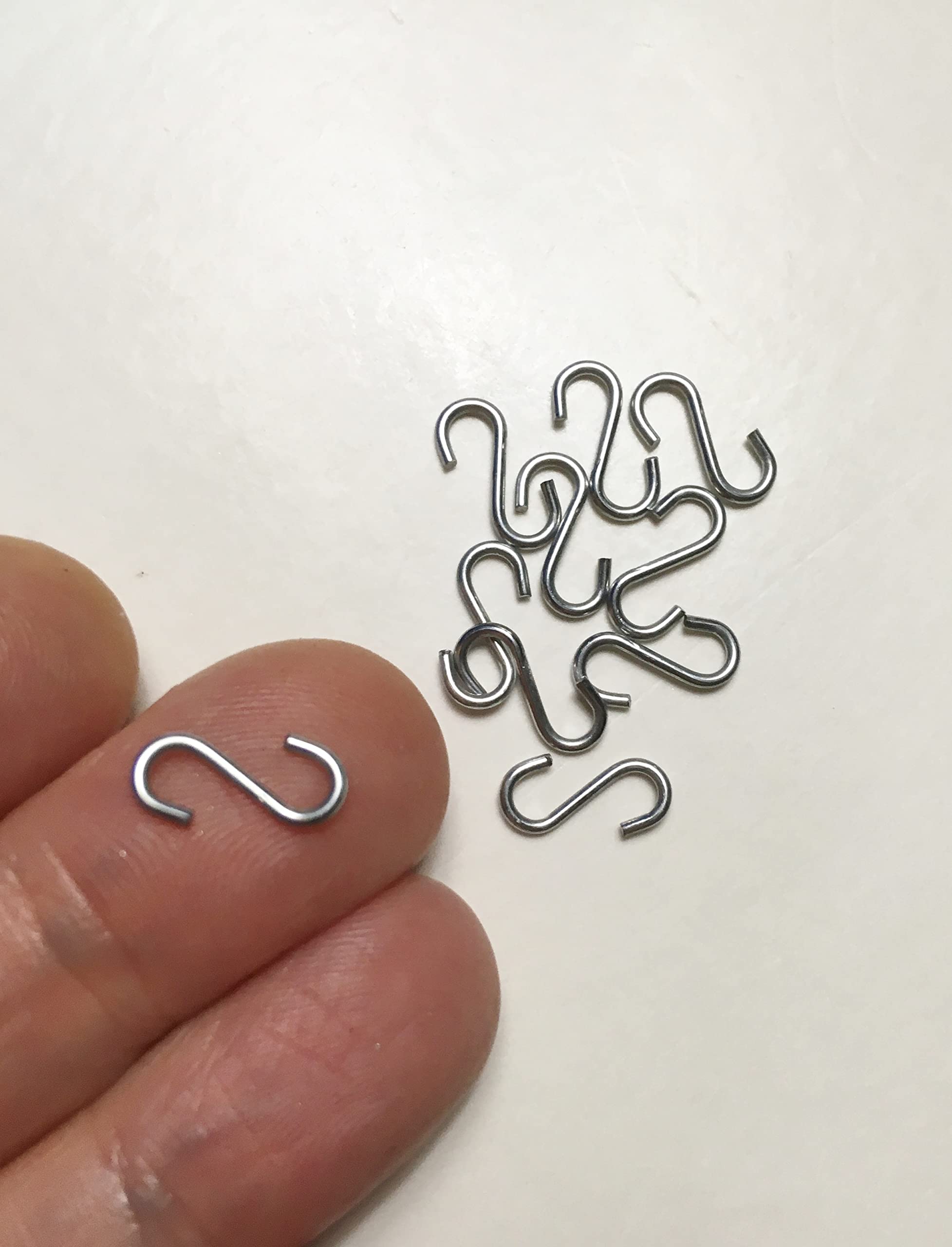S*o様 59FIFTY Miniature SwingTOKYO SERIES Amazon.com: M01099 MOREZMORE 10pc Small S-Hooks Mini S-Hooks