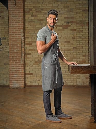 Miniatura 13 de Mercer Culinary Metro Edge Renegade - Delantal con peto, color negro y correas de cuero marrón