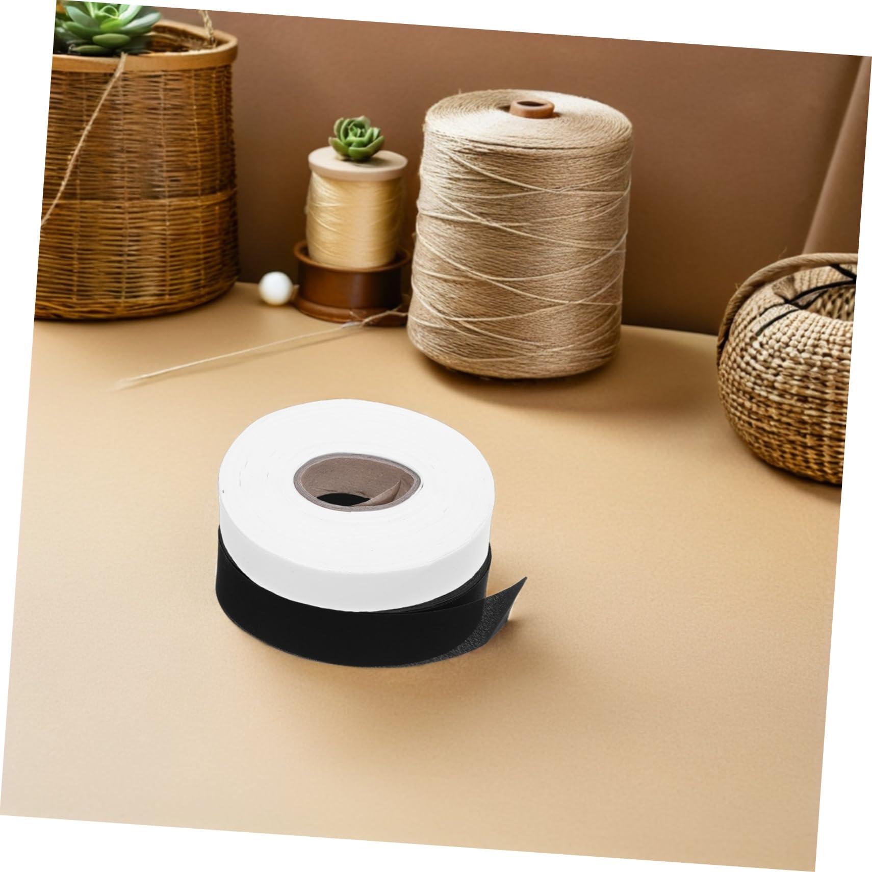 4 Rouleaux Ruban de Bordure Sergé pour Couture et Ourlet de Rideaux Biais Résistante pour Décoration et Réparation Textile Améliore la Finition des Rideaux à Domicile et Au Bureau