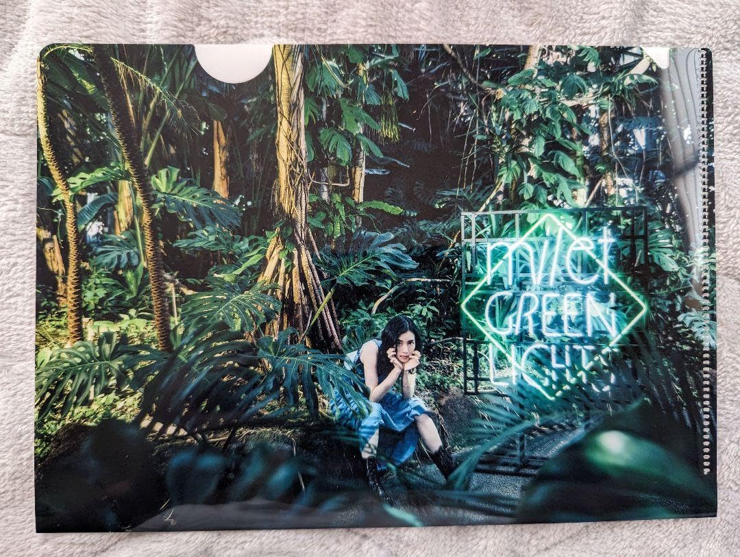 Amazon | milet GREEN LIGHTS クリアファイル セット XPXK | クリア
